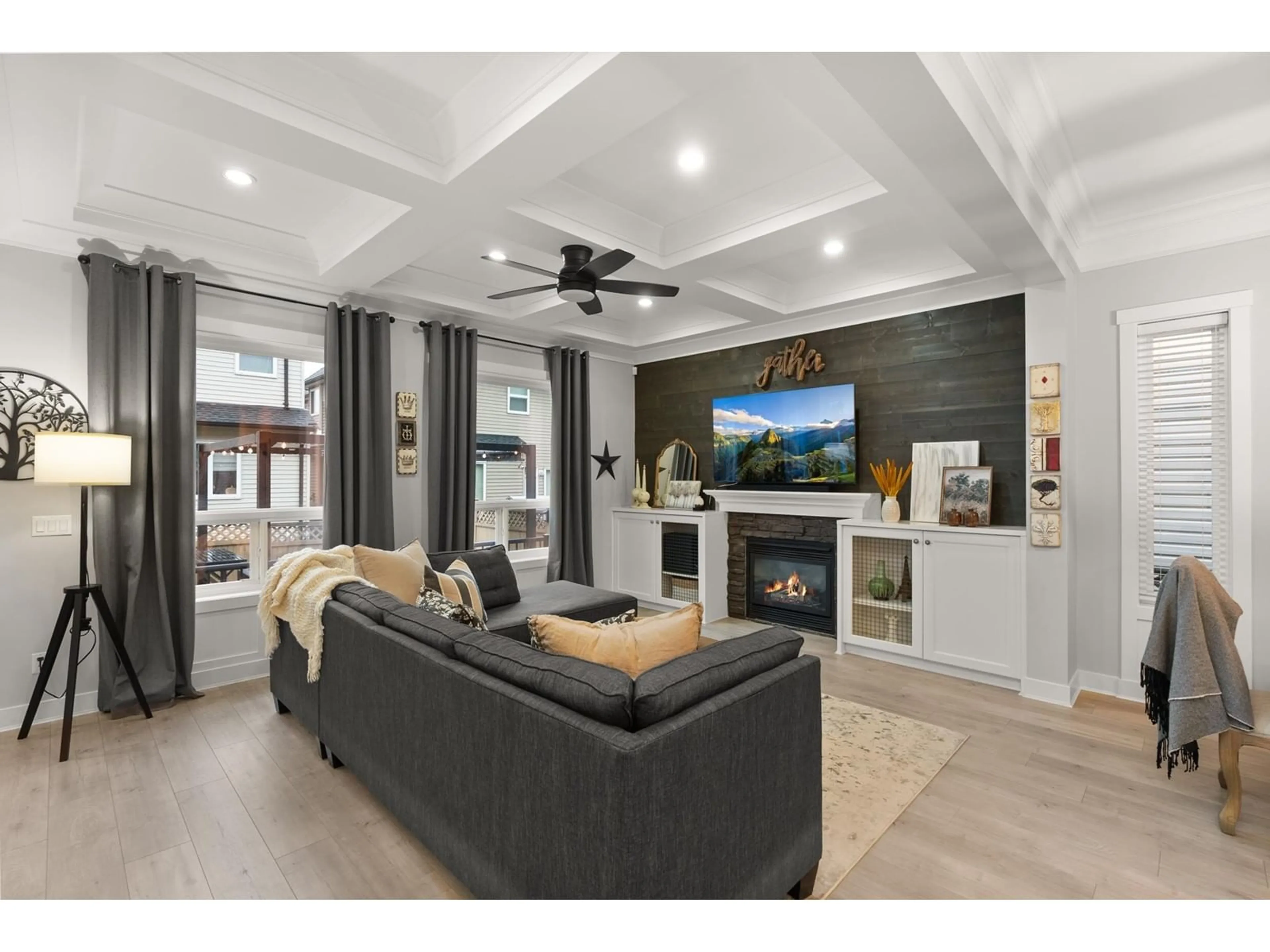 Living room with furniture, unknown for 8063 211, Langley British Columbia V2Y0K4
