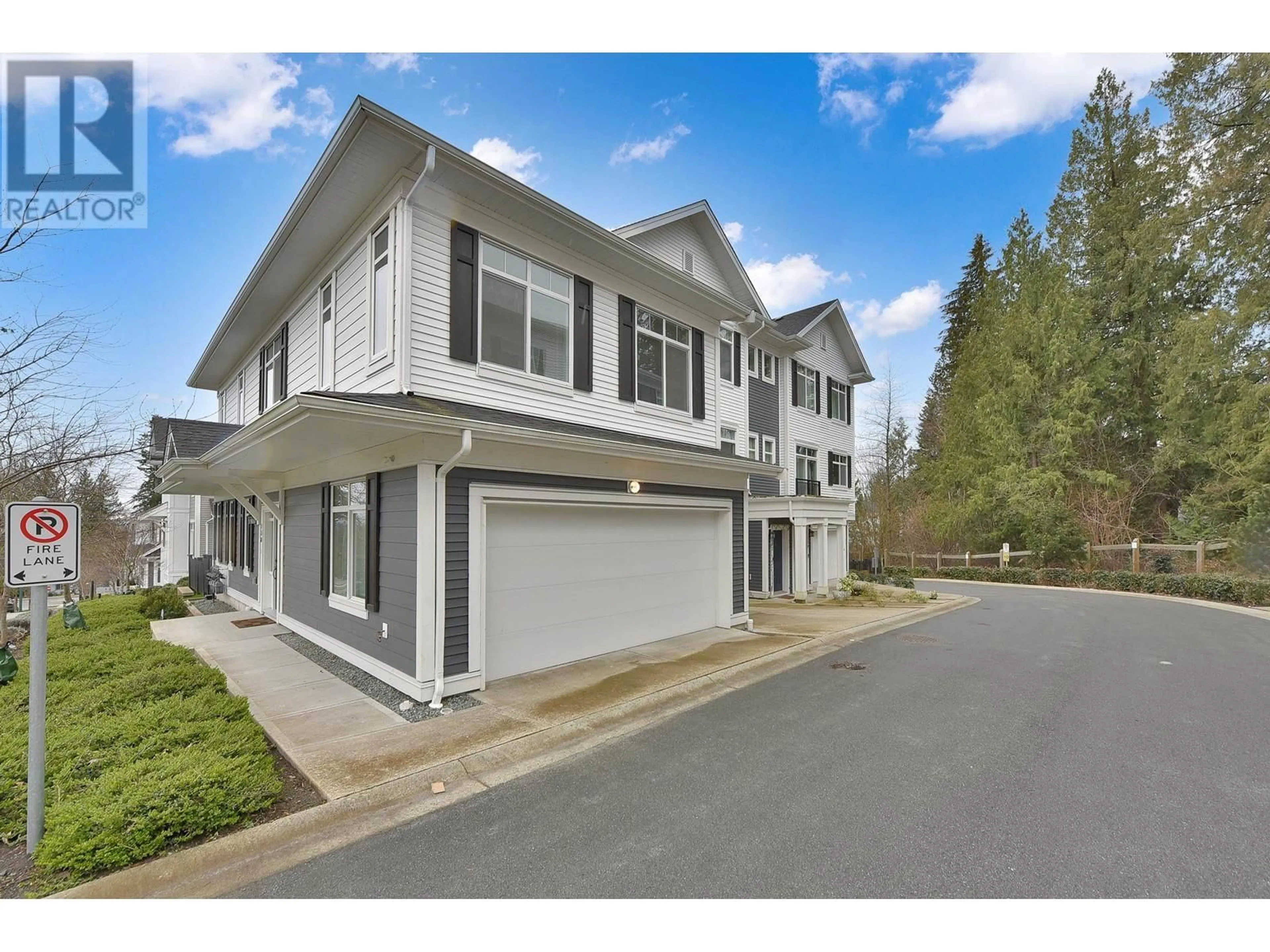 A pic from outside/outdoor area/front of a property/back of a property/a pic from drone, street for 138 - 1220 ROCKLIN STREET, Coquitlam British Columbia V3B0R6