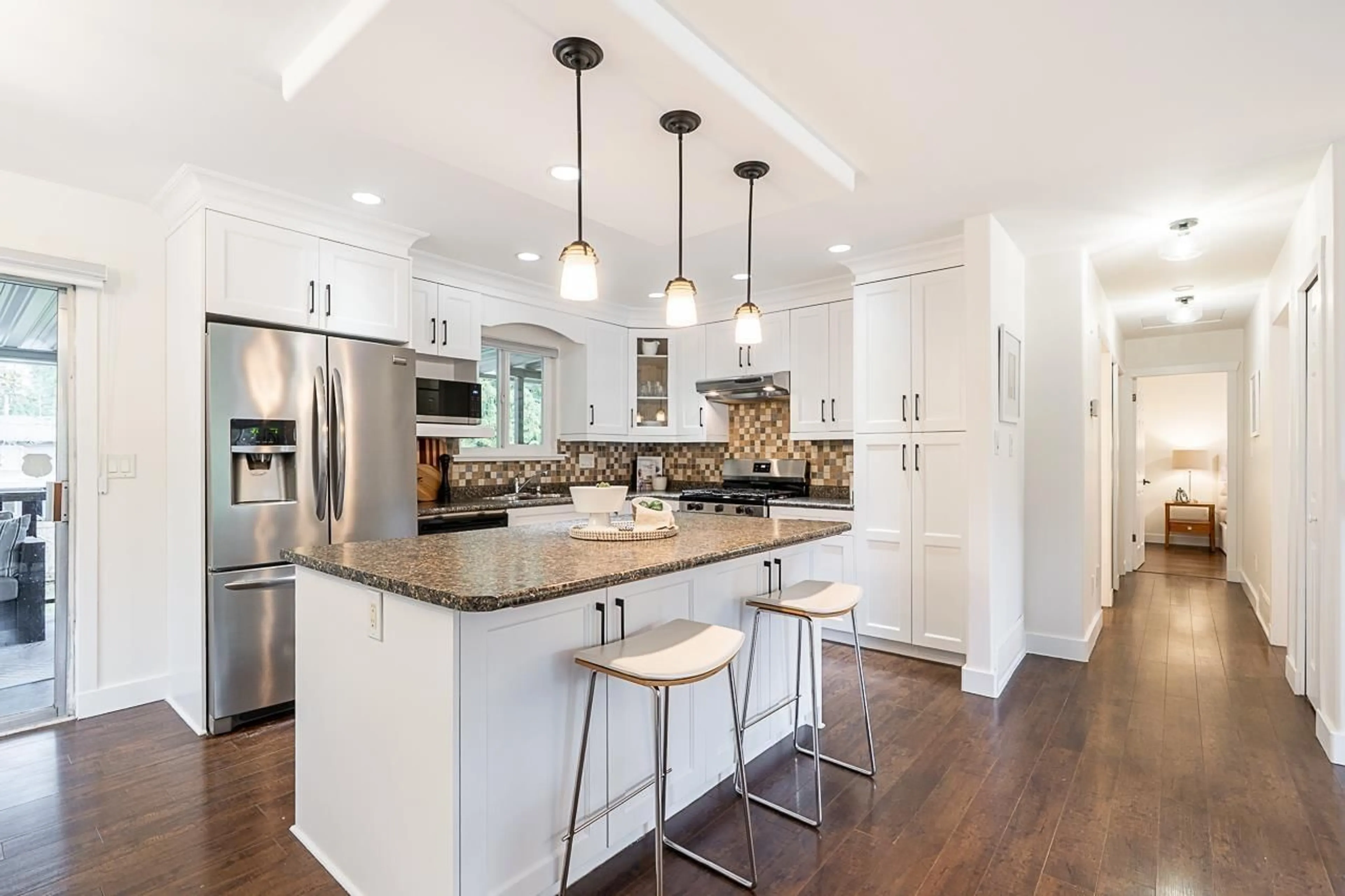 Open concept kitchen, unknown for 4169 205A, Langley British Columbia V3A2A4