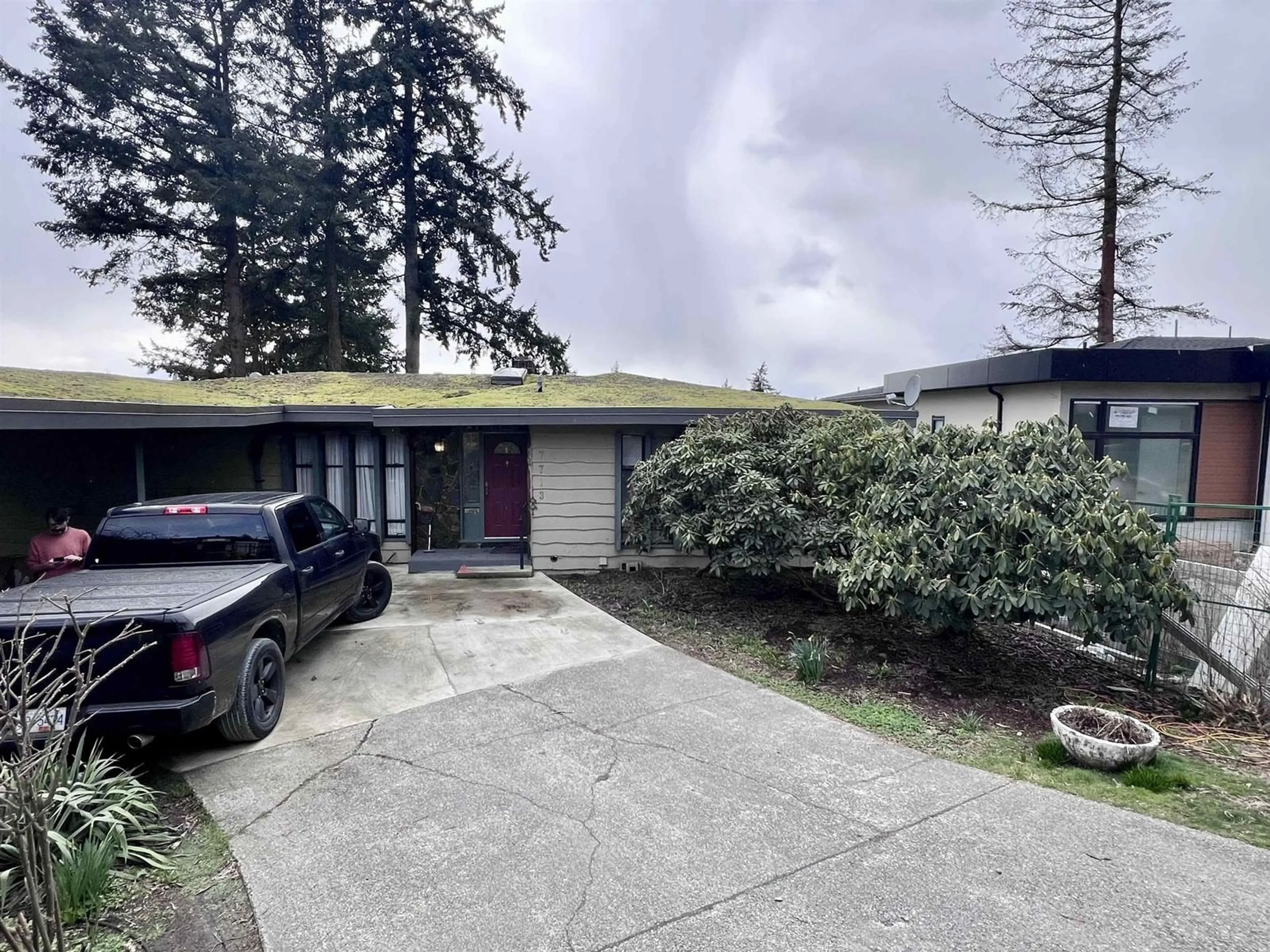 A pic from outside/outdoor area/front of a property/back of a property/a pic from drone, street for 7713 GARFIELD, Delta British Columbia V4C4E6