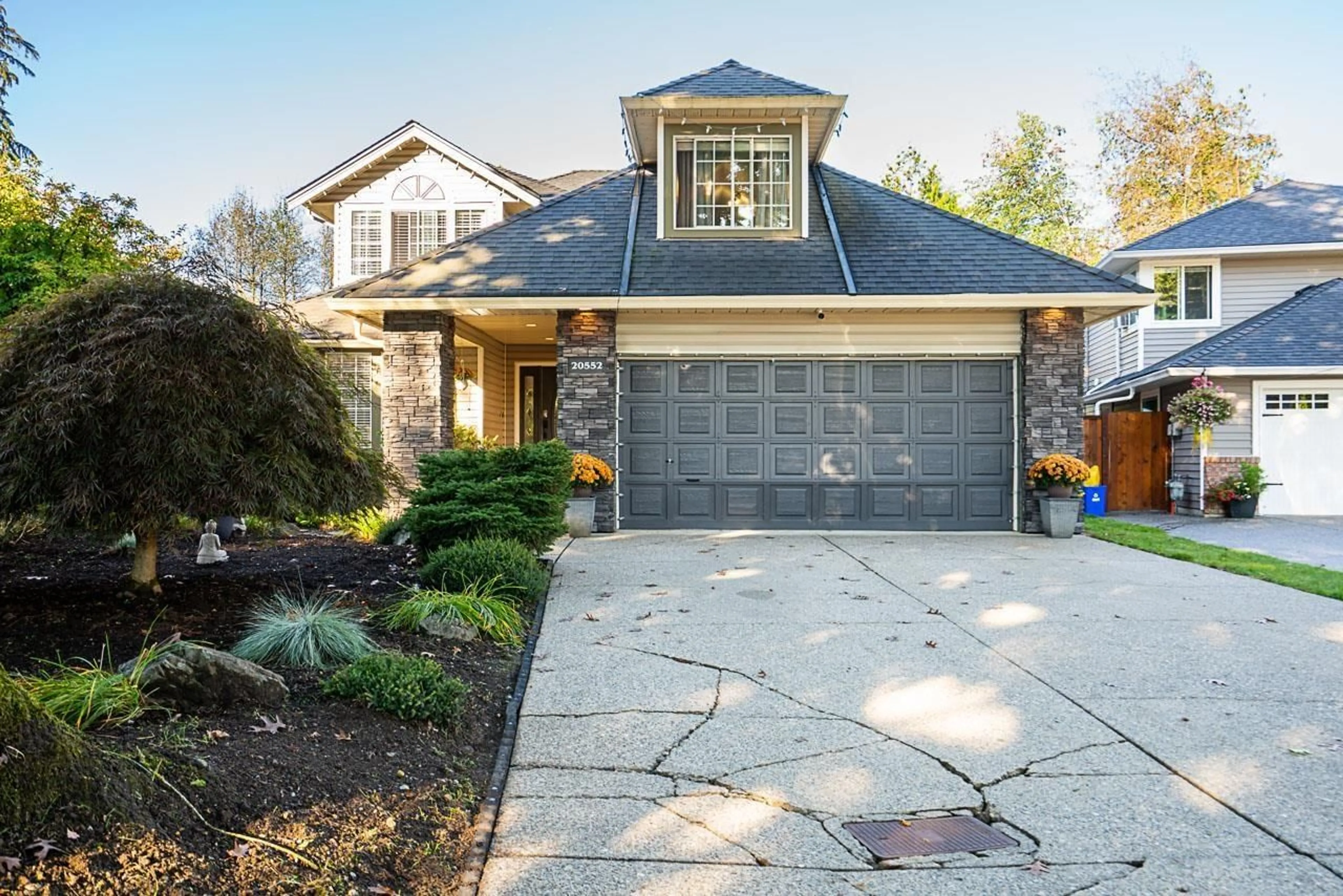 Home with brick exterior material, street for 20552 96A, Langley British Columbia V1M2H3