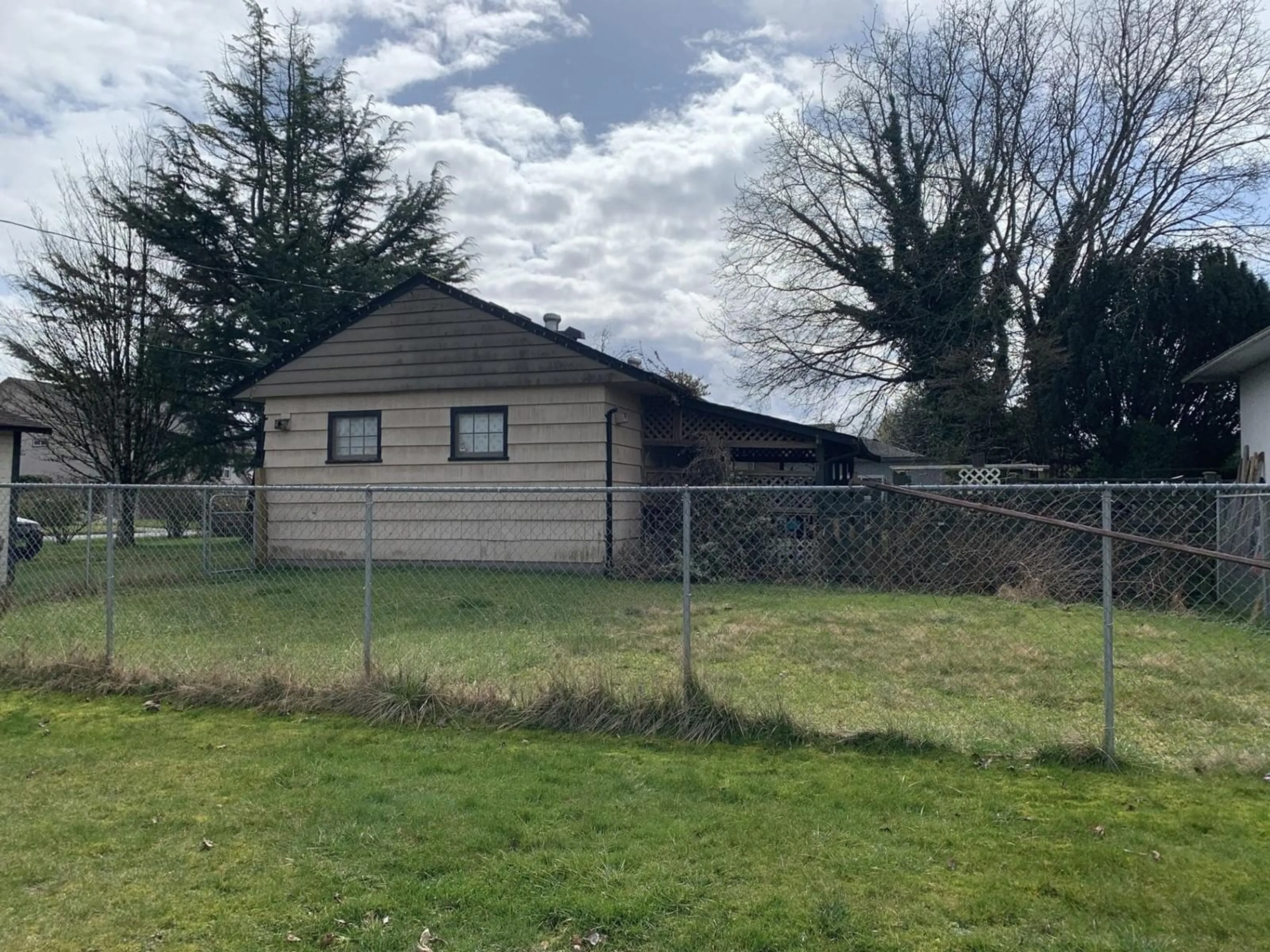 Shed for 9695 CORBOULD STREET, Chilliwack British Columbia V2P4B6