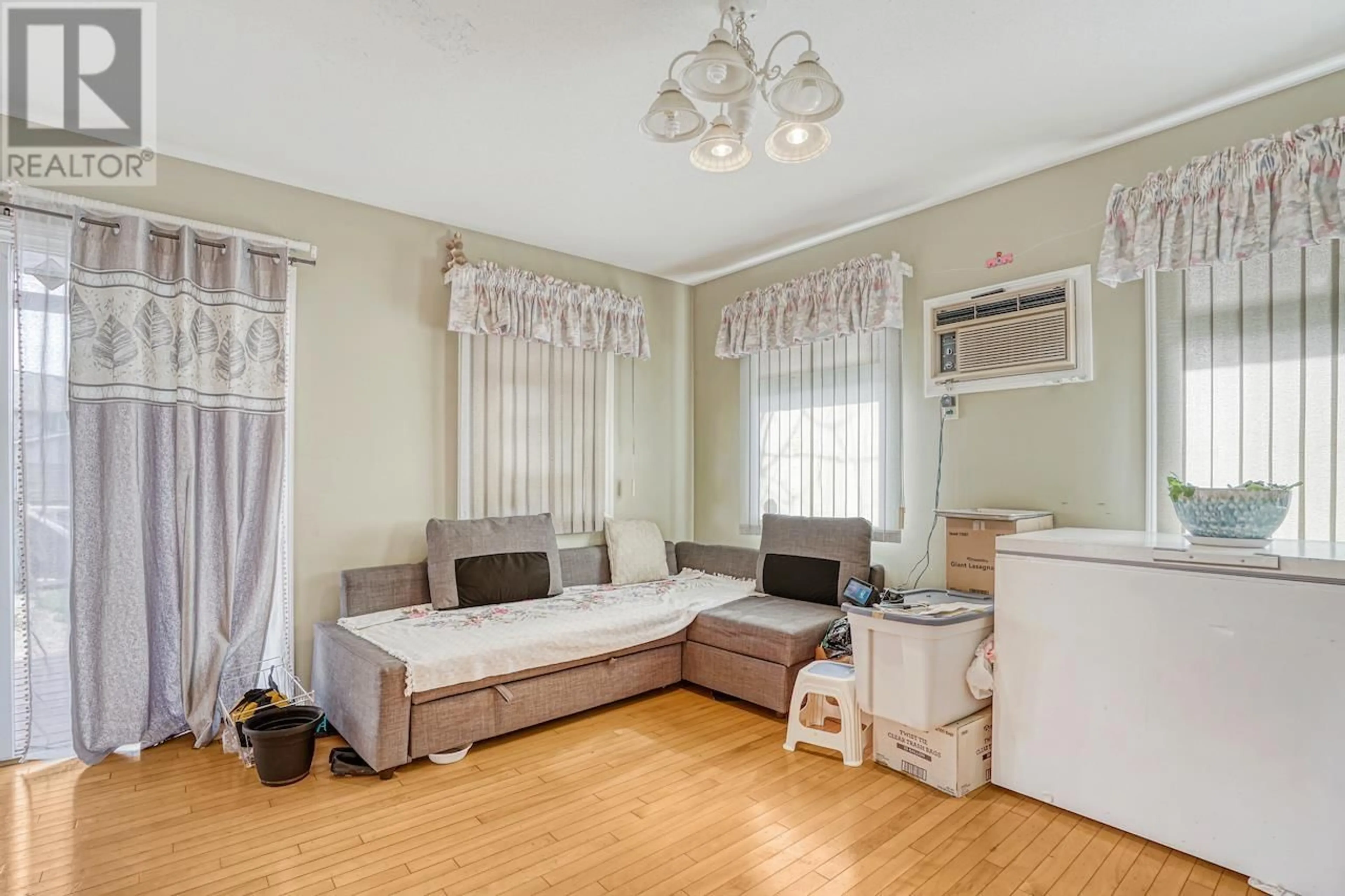 Living room with furniture, unknown for 10140 SEACOTE ROAD, Richmond British Columbia V7A4A9
