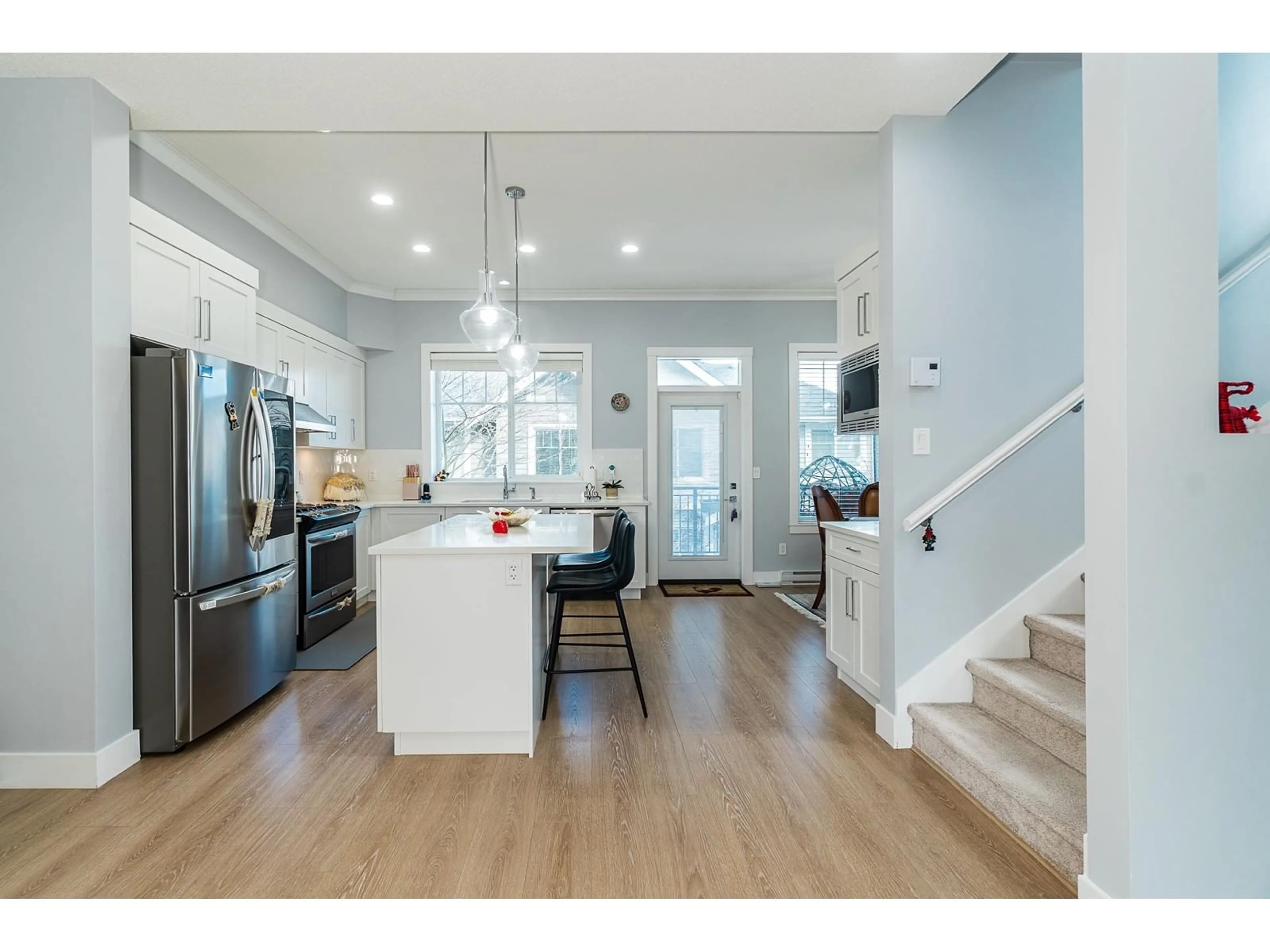 Open concept kitchen, unknown for 21 - 2855 158, Surrey British Columbia V3Z0P5