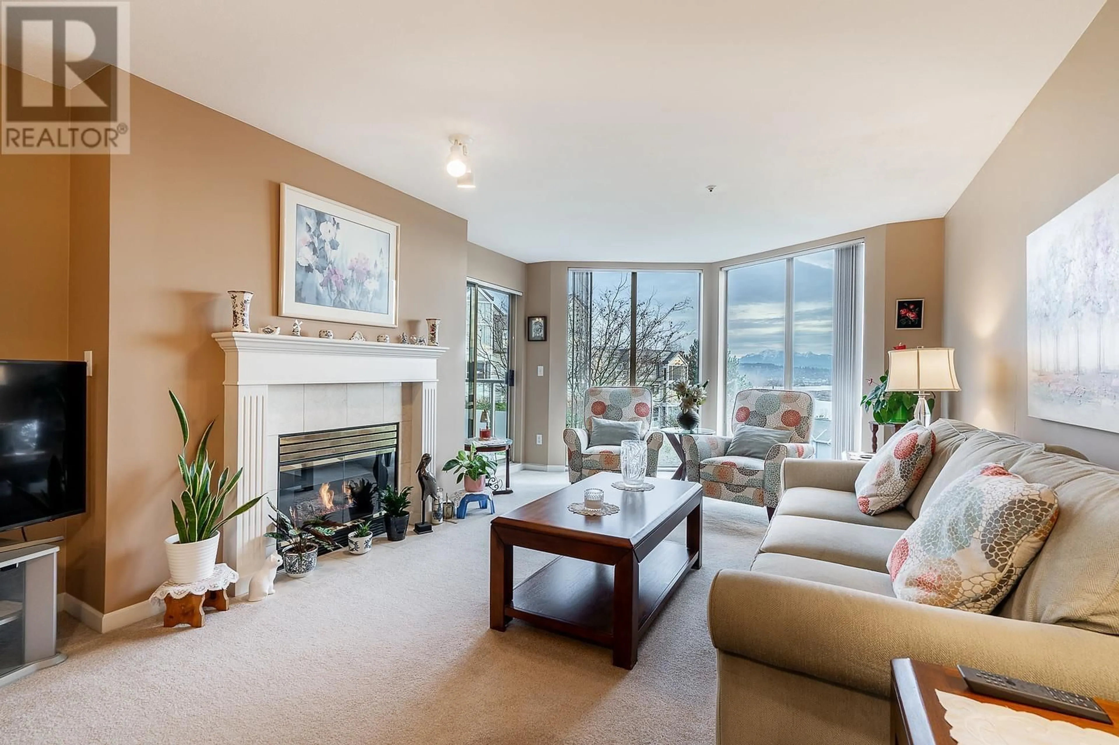 Living room with furniture, unknown for 315 - 60 RICHMOND STREET, New Westminster British Columbia V3L5R7