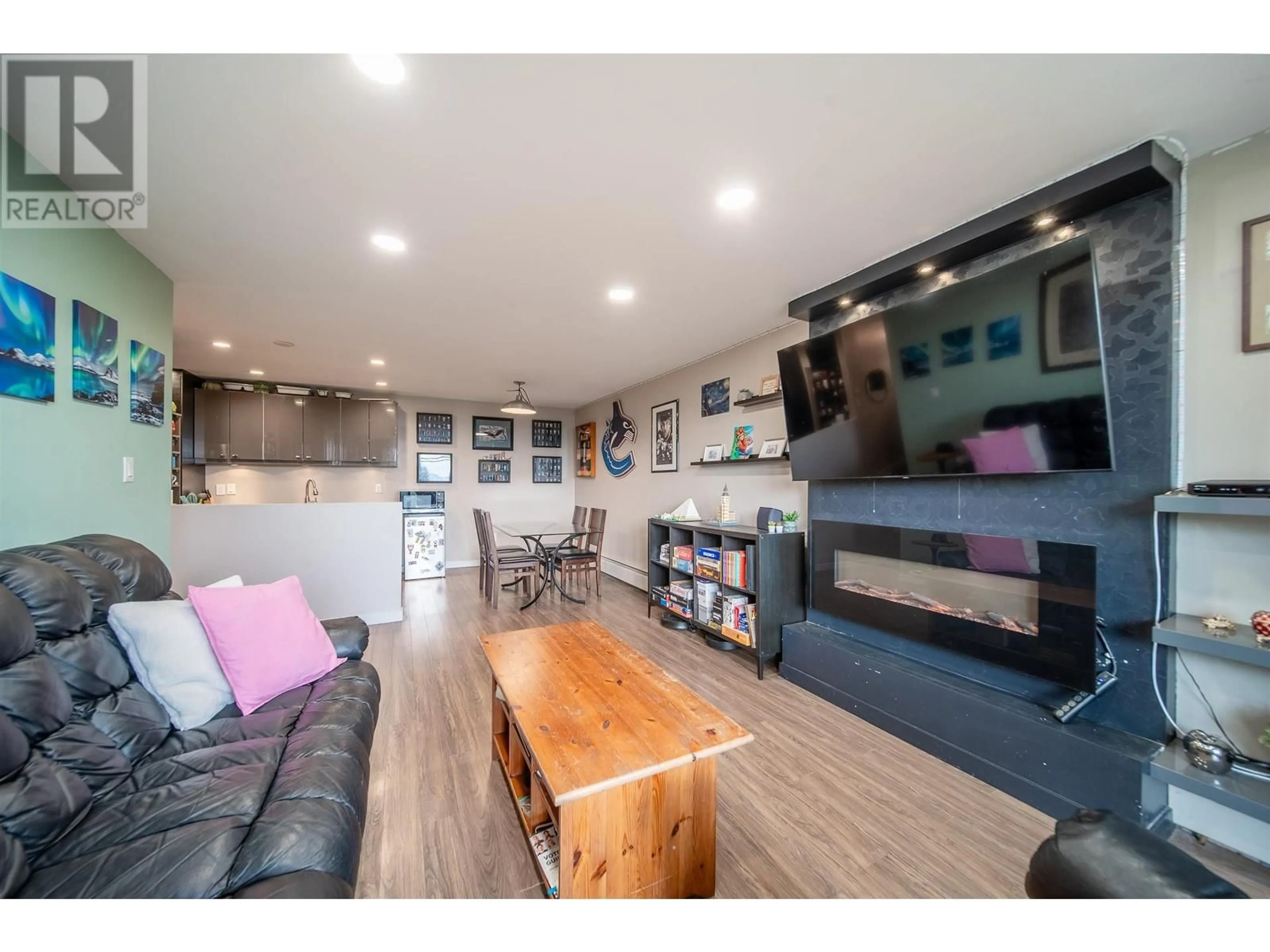 Home theater for 109 - 5340 HASTINGS STREET, Burnaby British Columbia V5B1R1