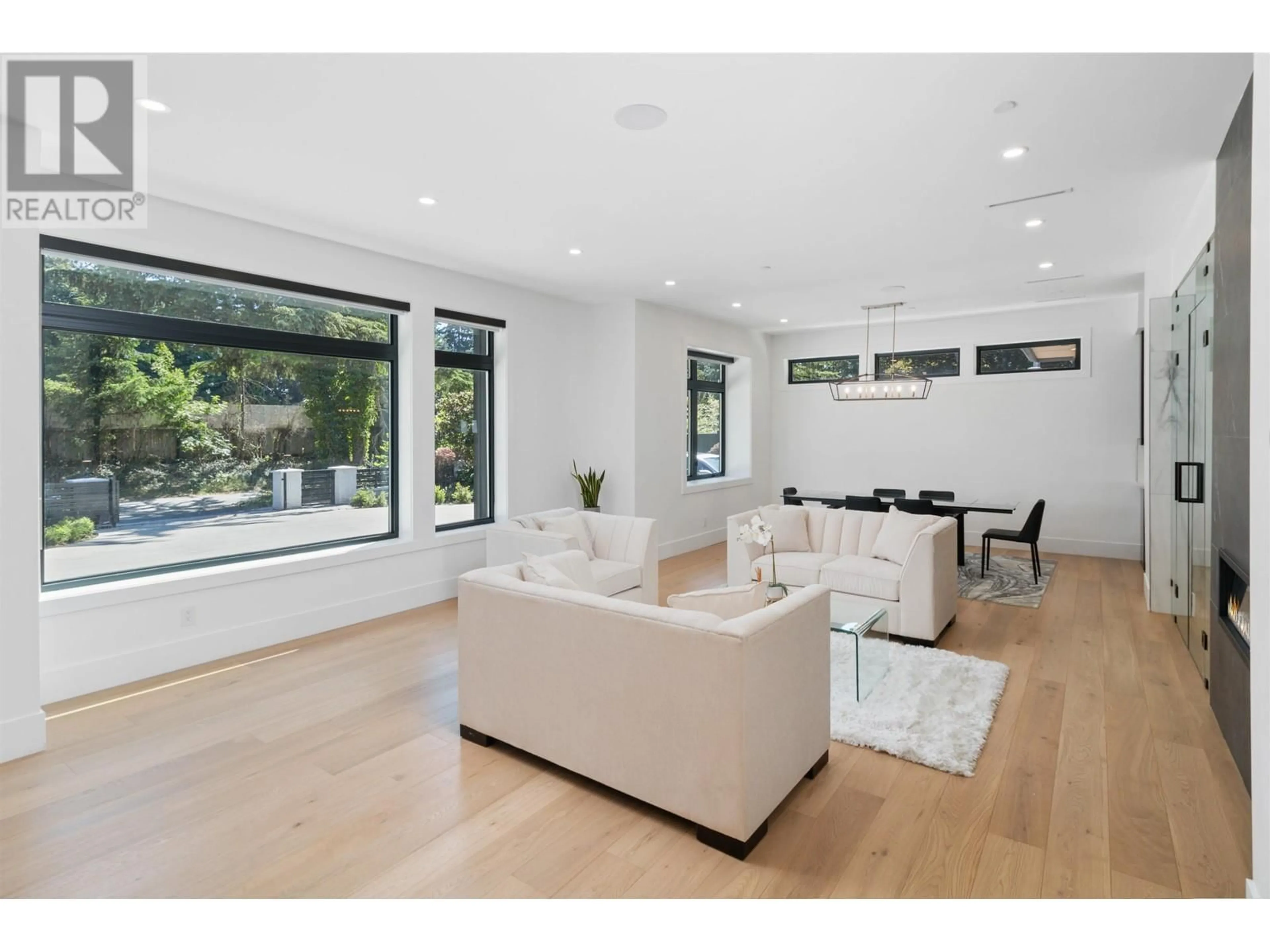 Unknown for 565 MATHERS AVENUE, West Vancouver British Columbia V7S1H4