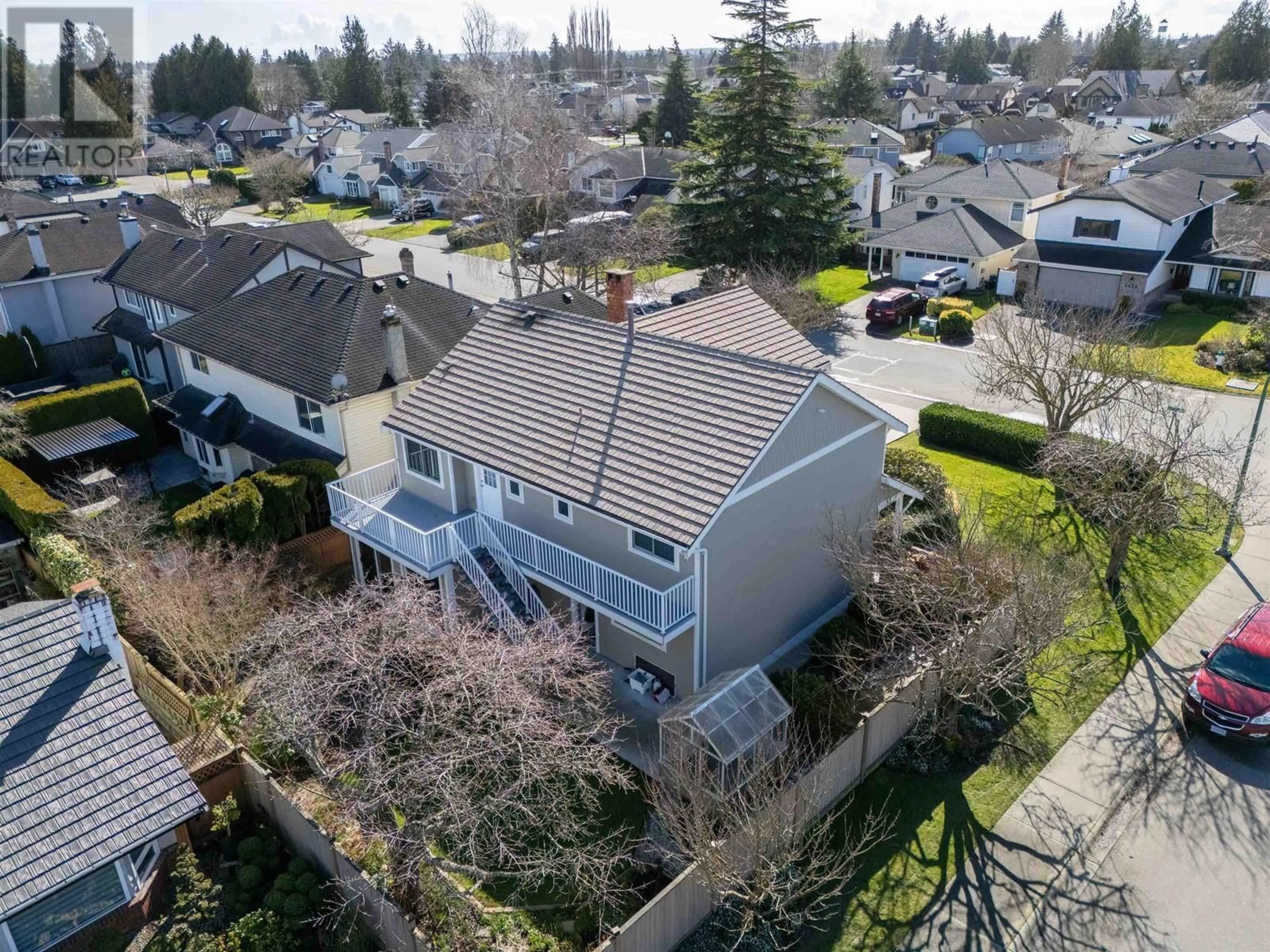 A pic from outside/outdoor area/front of a property/back of a property/a pic from drone, street for 5329 LAUREL WAY, Delta British Columbia V4K4H5