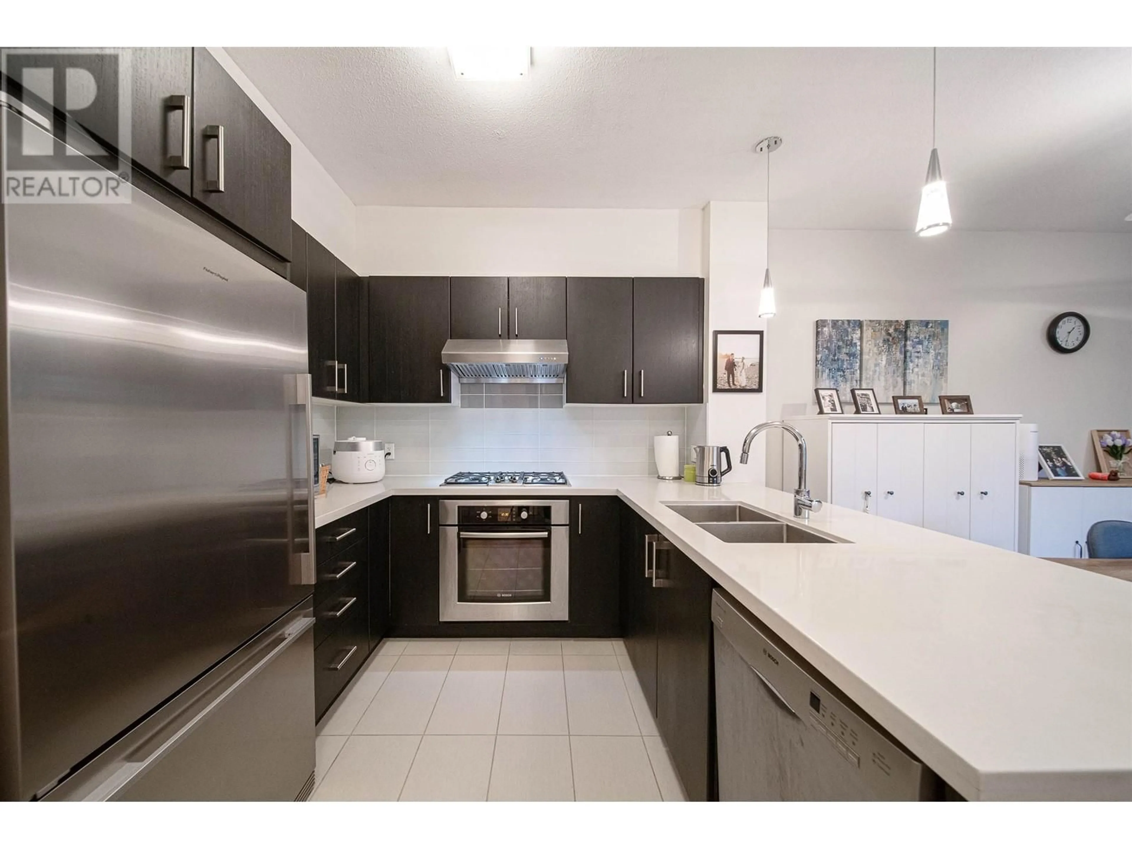 Standard kitchen, unknown for 419 - 3163 RIVERWALK AVENUE, Vancouver British Columbia V5S0A8