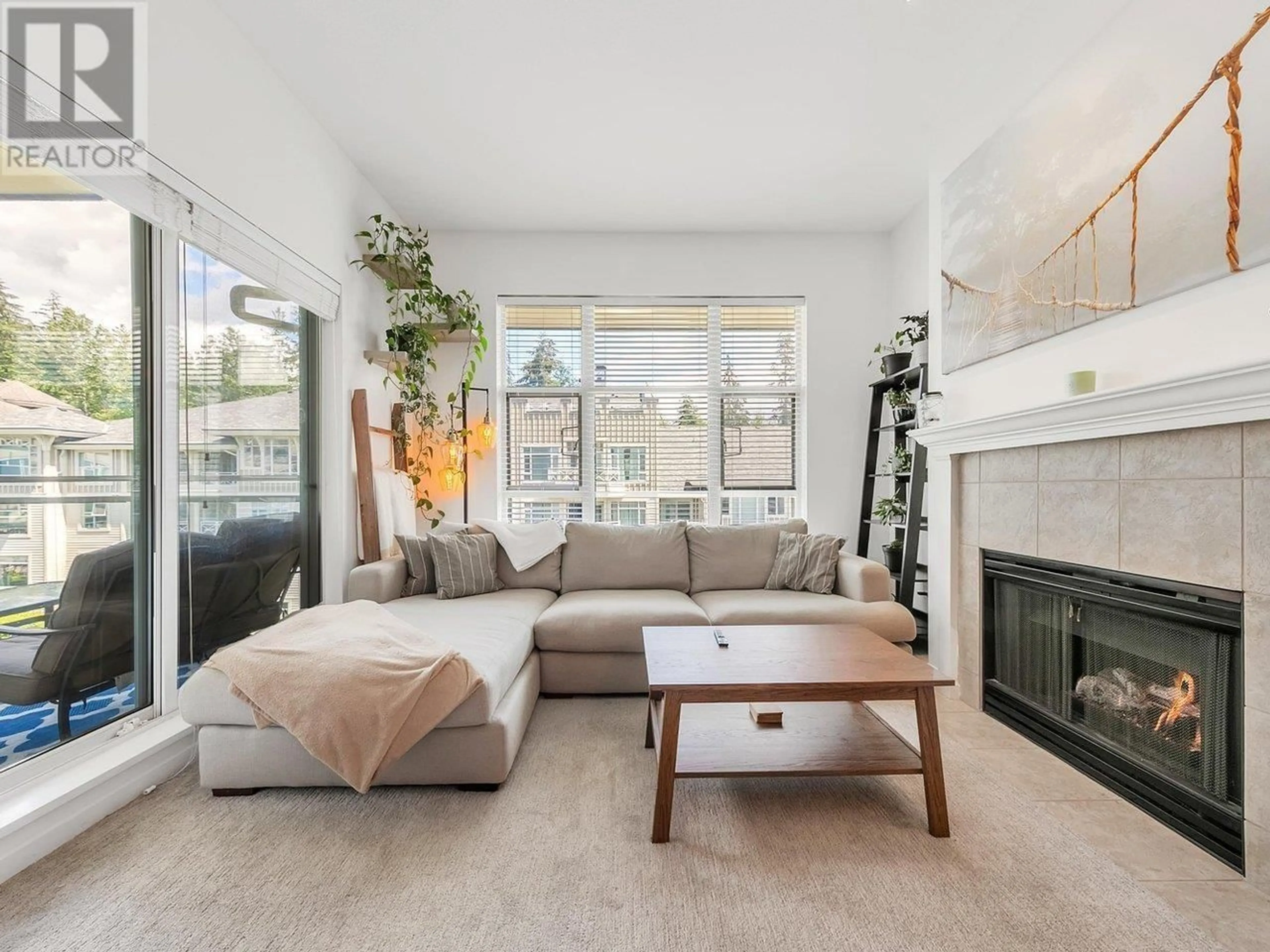 Living room with furniture, unknown for 516 - 3608 DEERCREST DRIVE, North Vancouver British Columbia V7G2S6