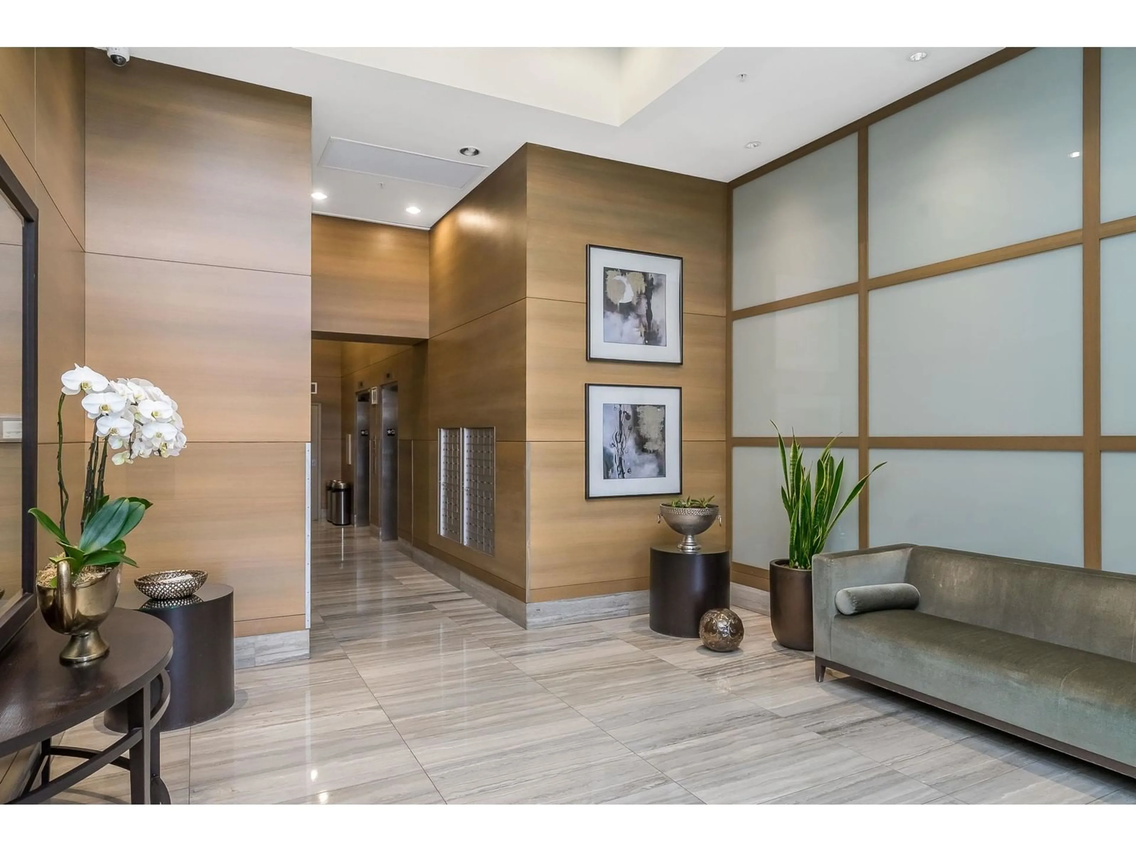 Unknown for 1106 - 15152 RUSSELL, White Rock British Columbia V4B0A3