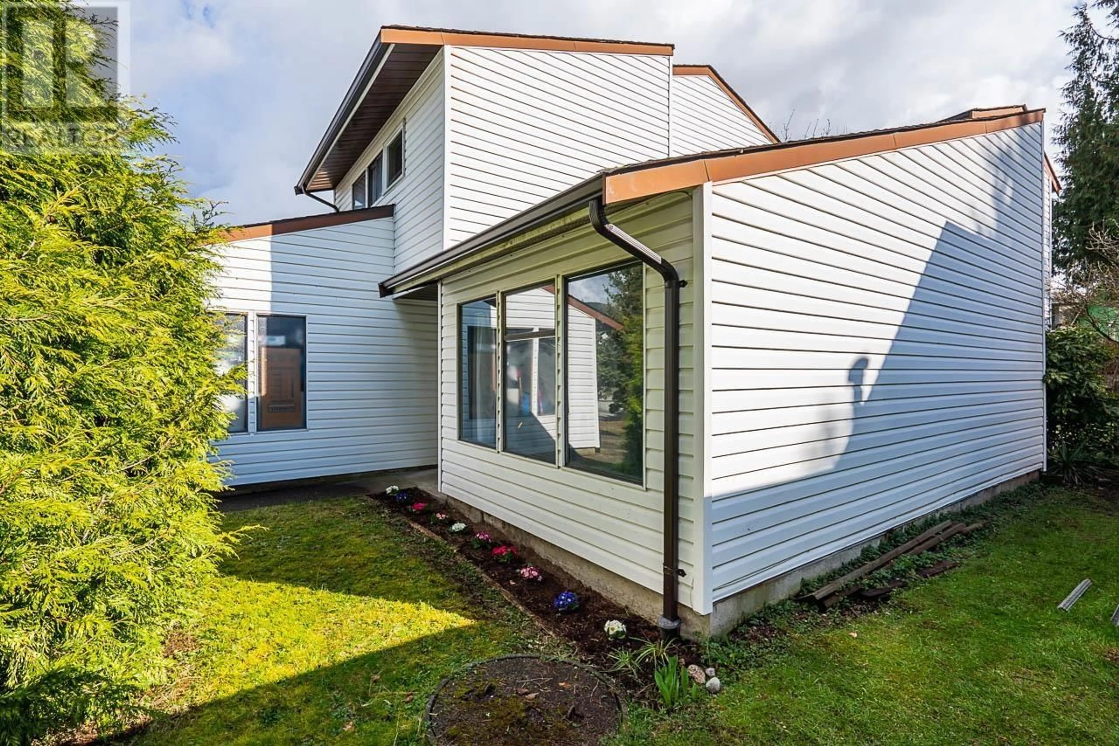 Home with vinyl exterior material, street for 1239 NESTOR STREET, Coquitlam British Columbia V3E1H4