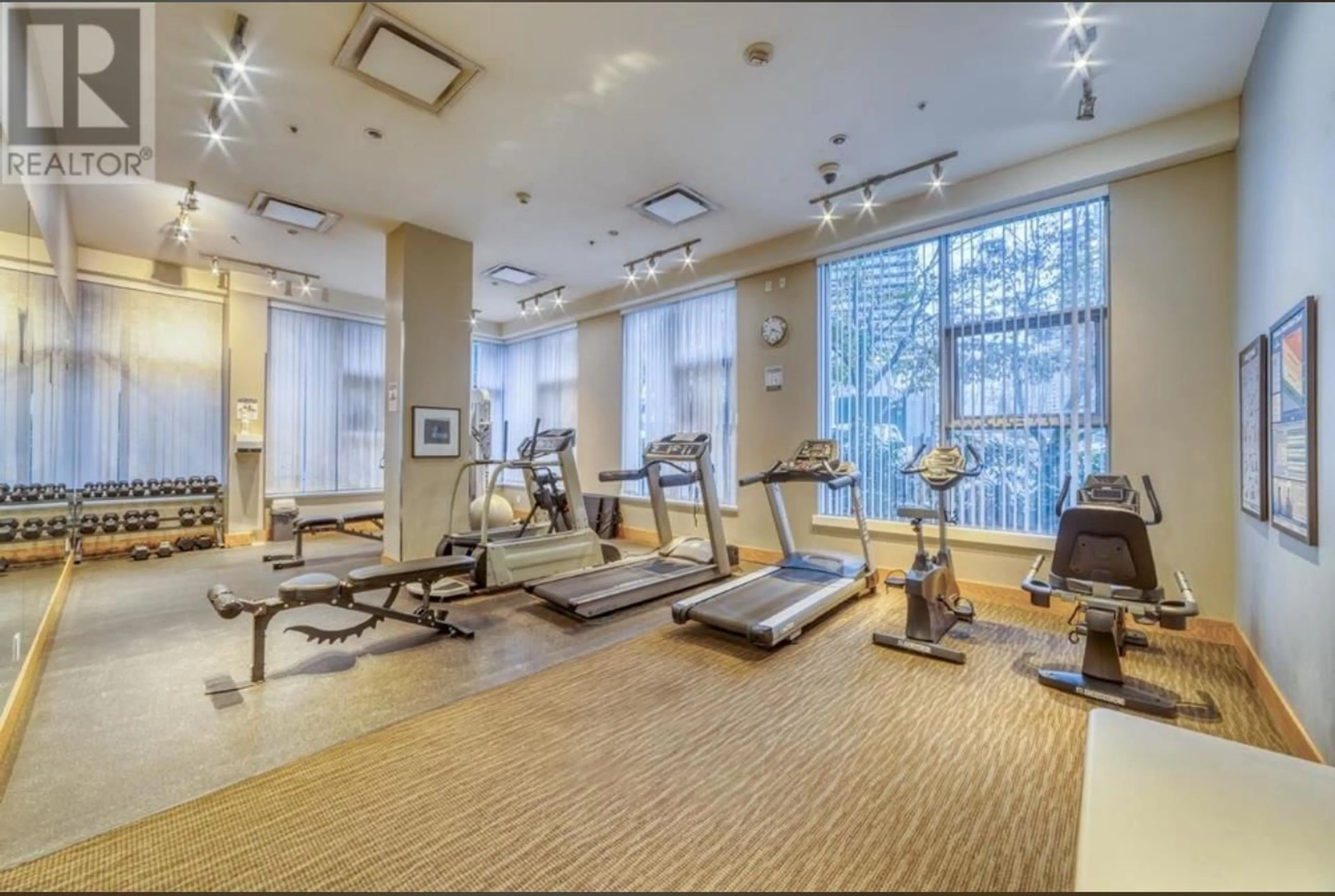Lobby for 1901 - 2289 YUKON CRESCENT, Burnaby British Columbia V5C0B2