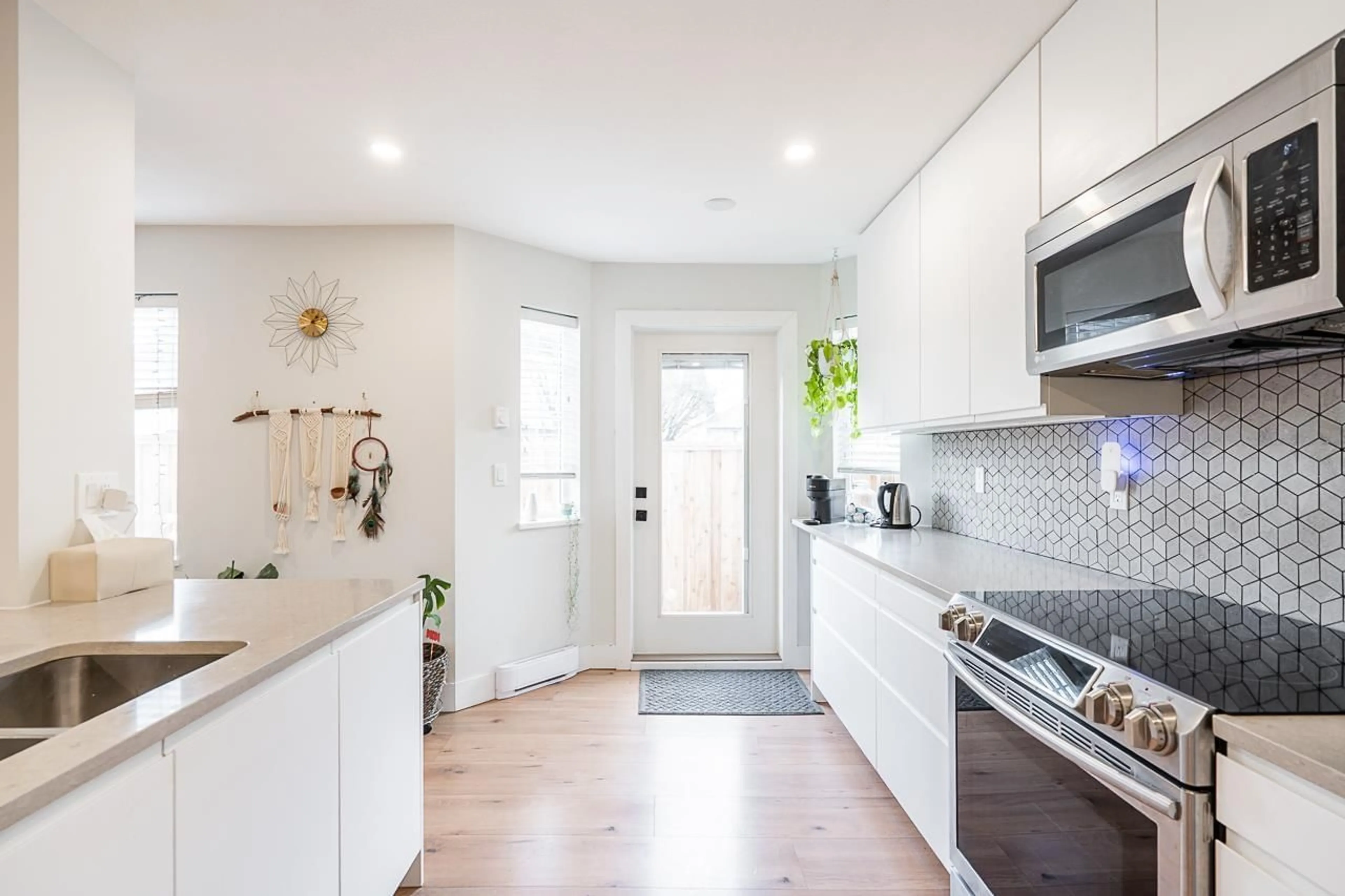 Open concept kitchen, unknown for 19 - 8338 158, Surrey British Columbia V4N0R3