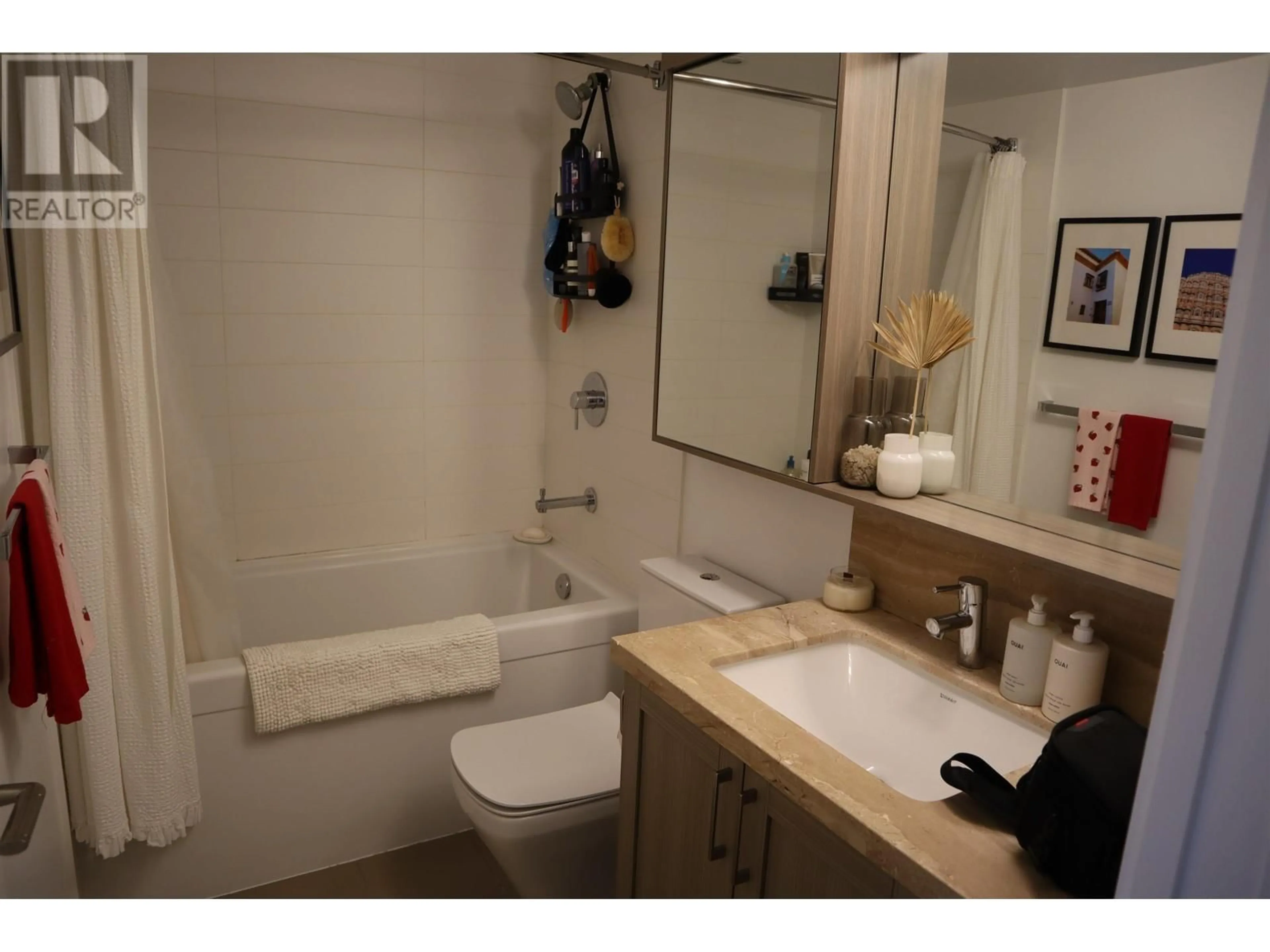 Standard bathroom, unknown for 1706 - 5665 BOUNDARY ROAD, Vancouver British Columbia V5R0E4