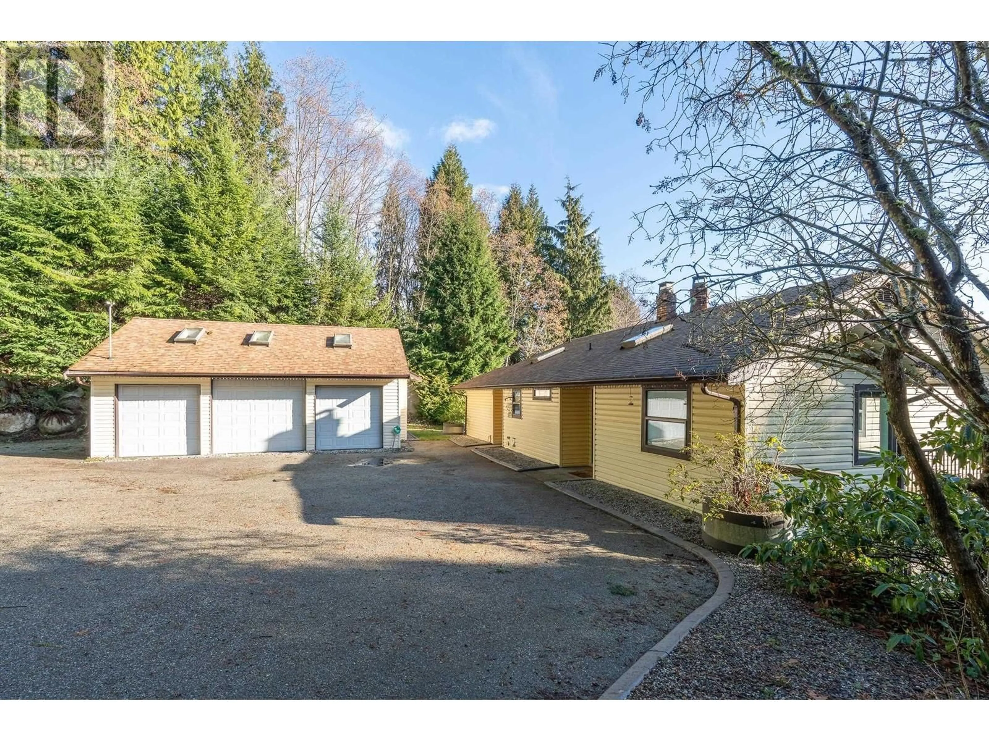 A pic from outside/outdoor area/front of a property/back of a property/a pic from drone, street for 259 BRIDGEMAN ROAD, Gibsons British Columbia V0N1V1