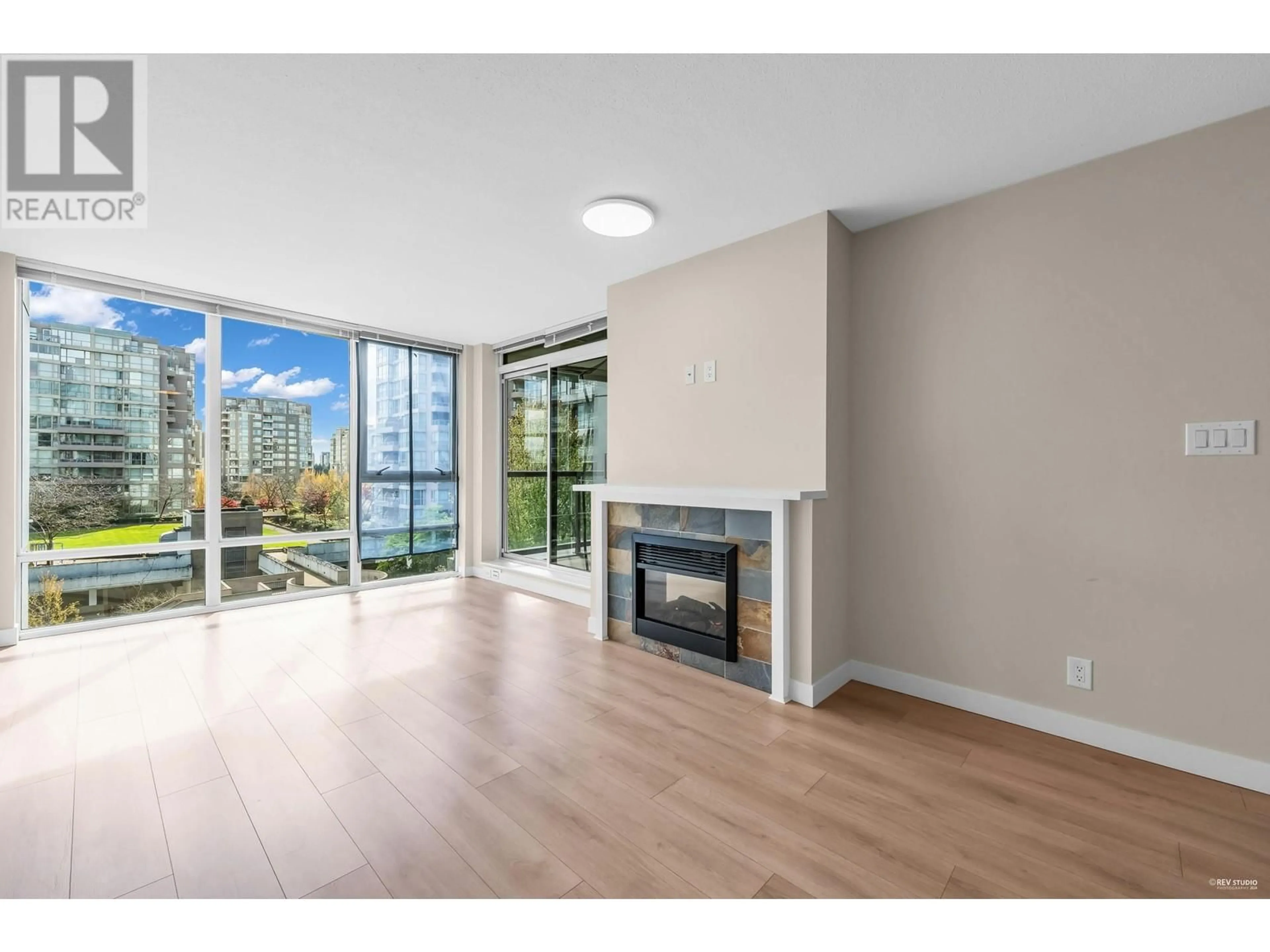 Unknown for 903 - 6068 NO. 3 ROAD, Richmond British Columbia V6Y4M7