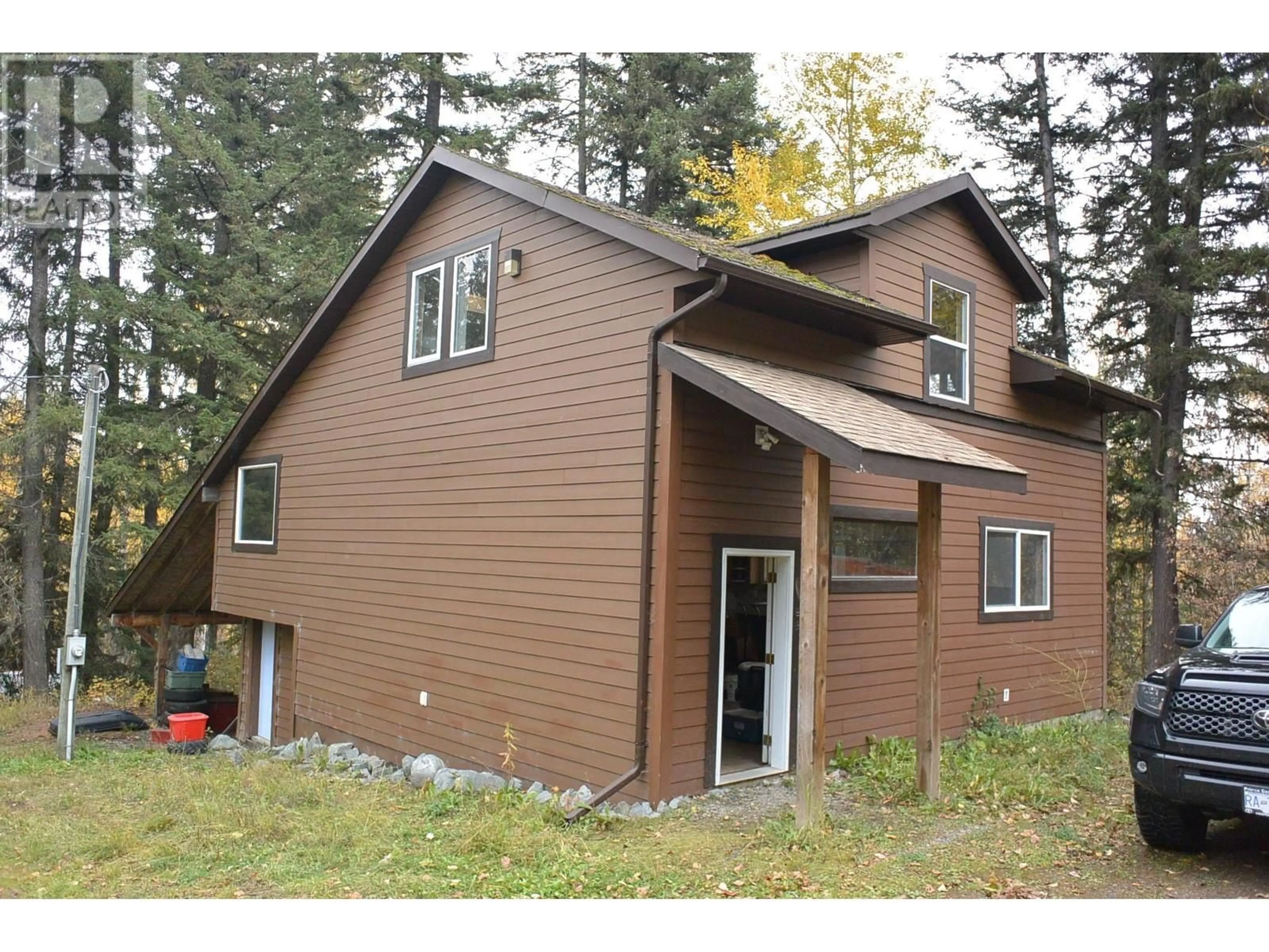 Home with vinyl exterior material, building for 4836 QUESNEL-HYDRAULIC ROAD, Quesnel British Columbia V2J6P9