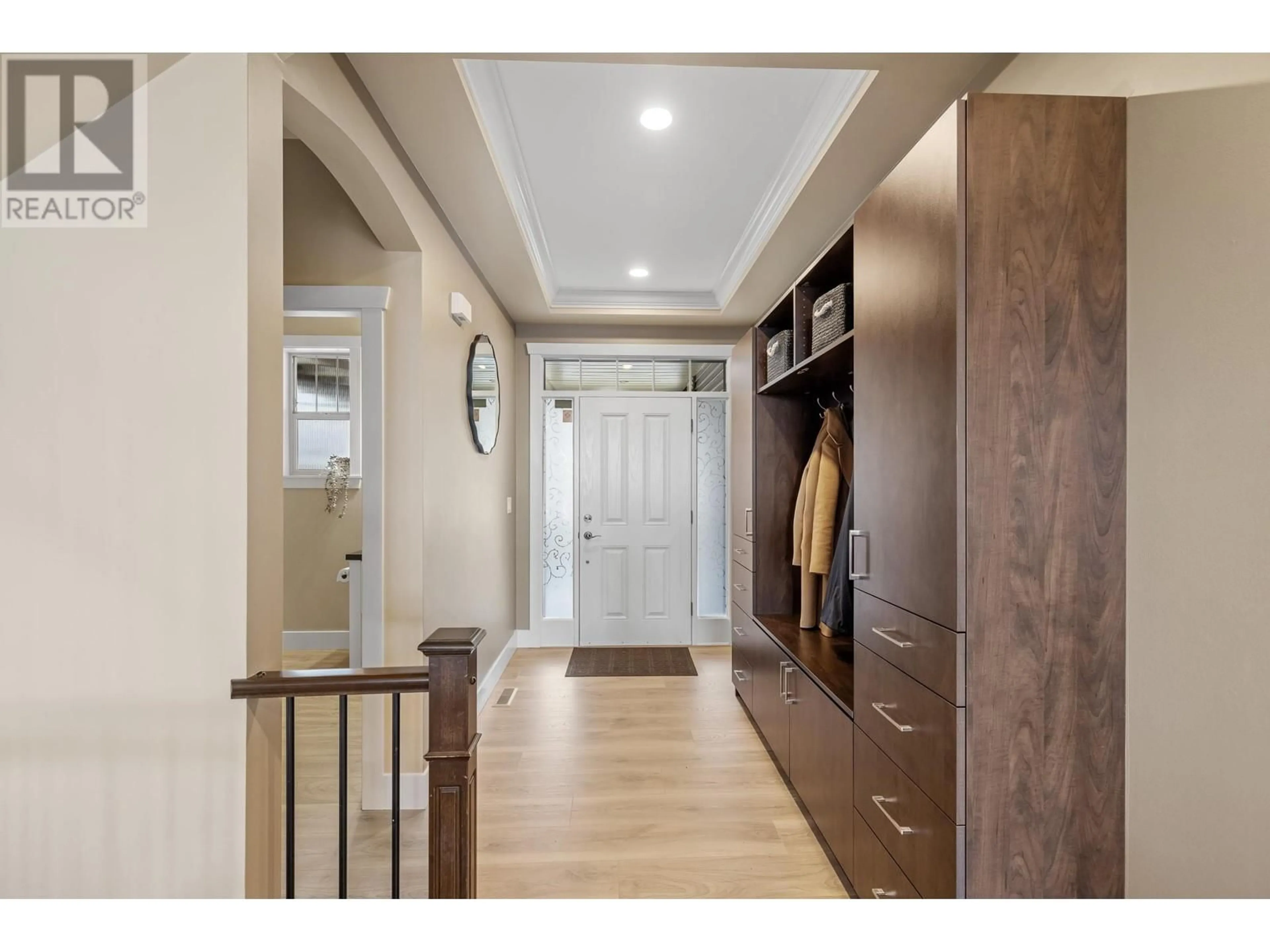 Indoor entryway for 3386 HORIZON DRIVE, Coquitlam British Columbia V3E0E4