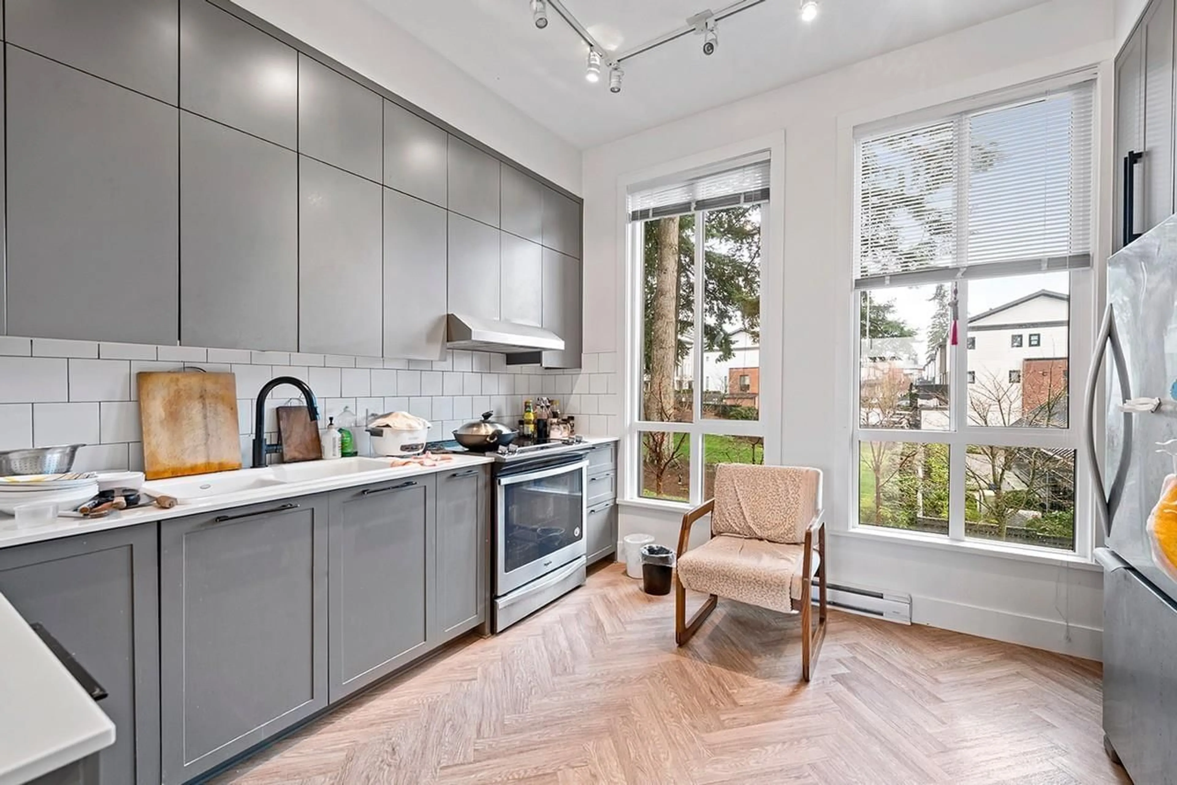 Open concept kitchen, unknown for 34 - 15938 27, Surrey British Columbia V3Z0T2