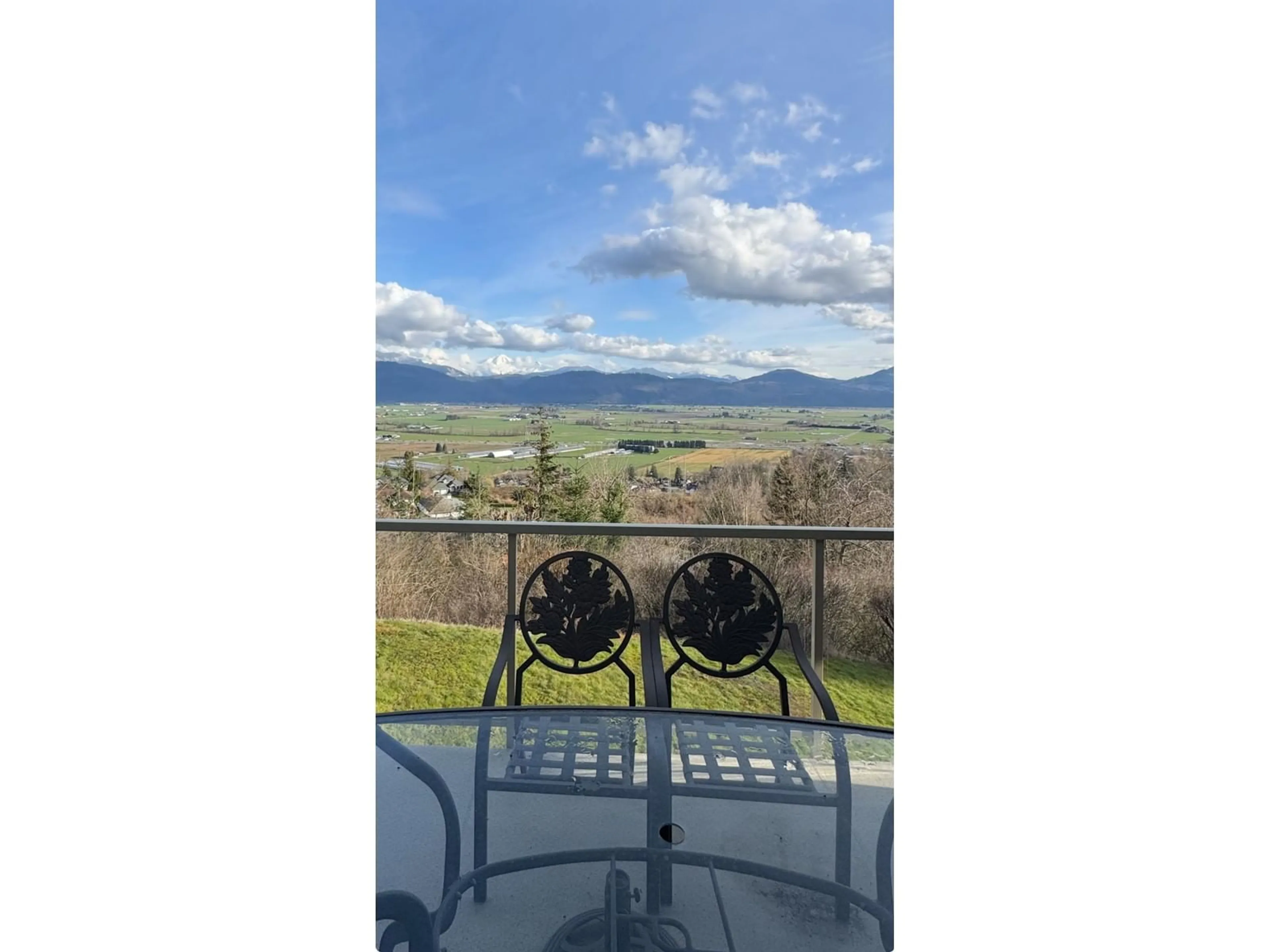 A pic from outside/outdoor area/front of a property/back of a property/a pic from drone, water/lake/river/ocean view for 6 2842 WHATCOM ROAD, Abbotsford British Columbia V3G3B8