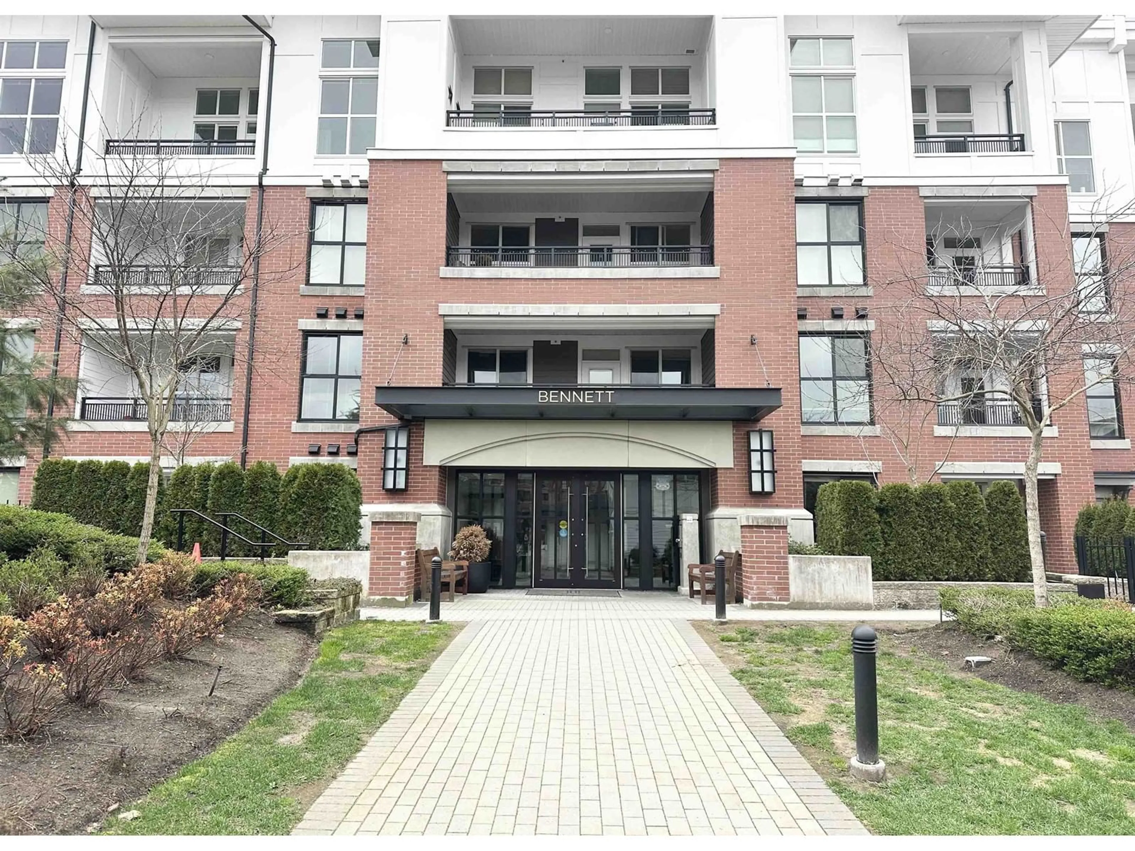 Indoor foyer for A201 - 8150 207, Langley British Columbia V2Y4J5