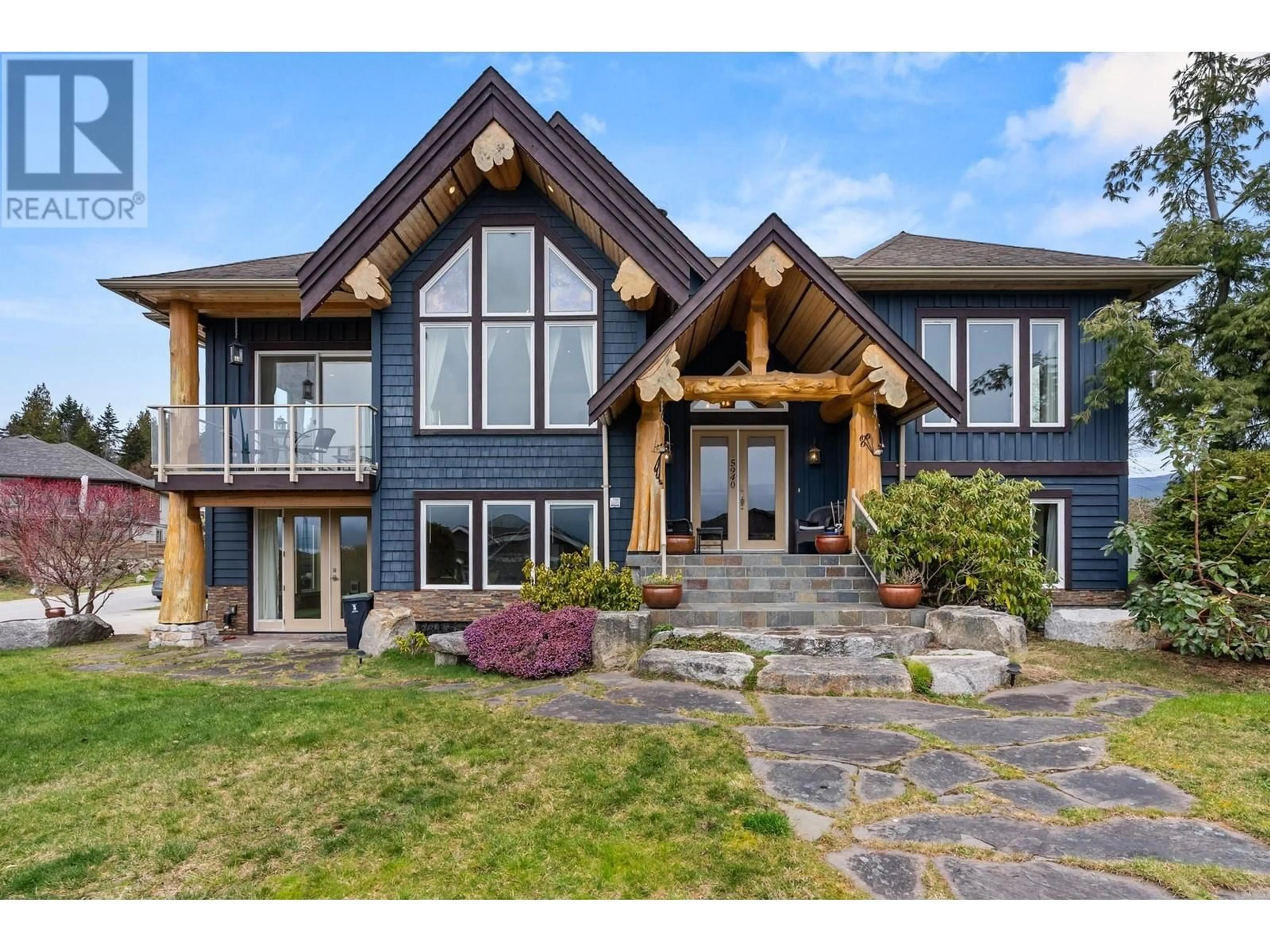 Home with brick exterior material, mountain view for 5940 COWRIE STREET, Sechelt British Columbia V7Z0V1
