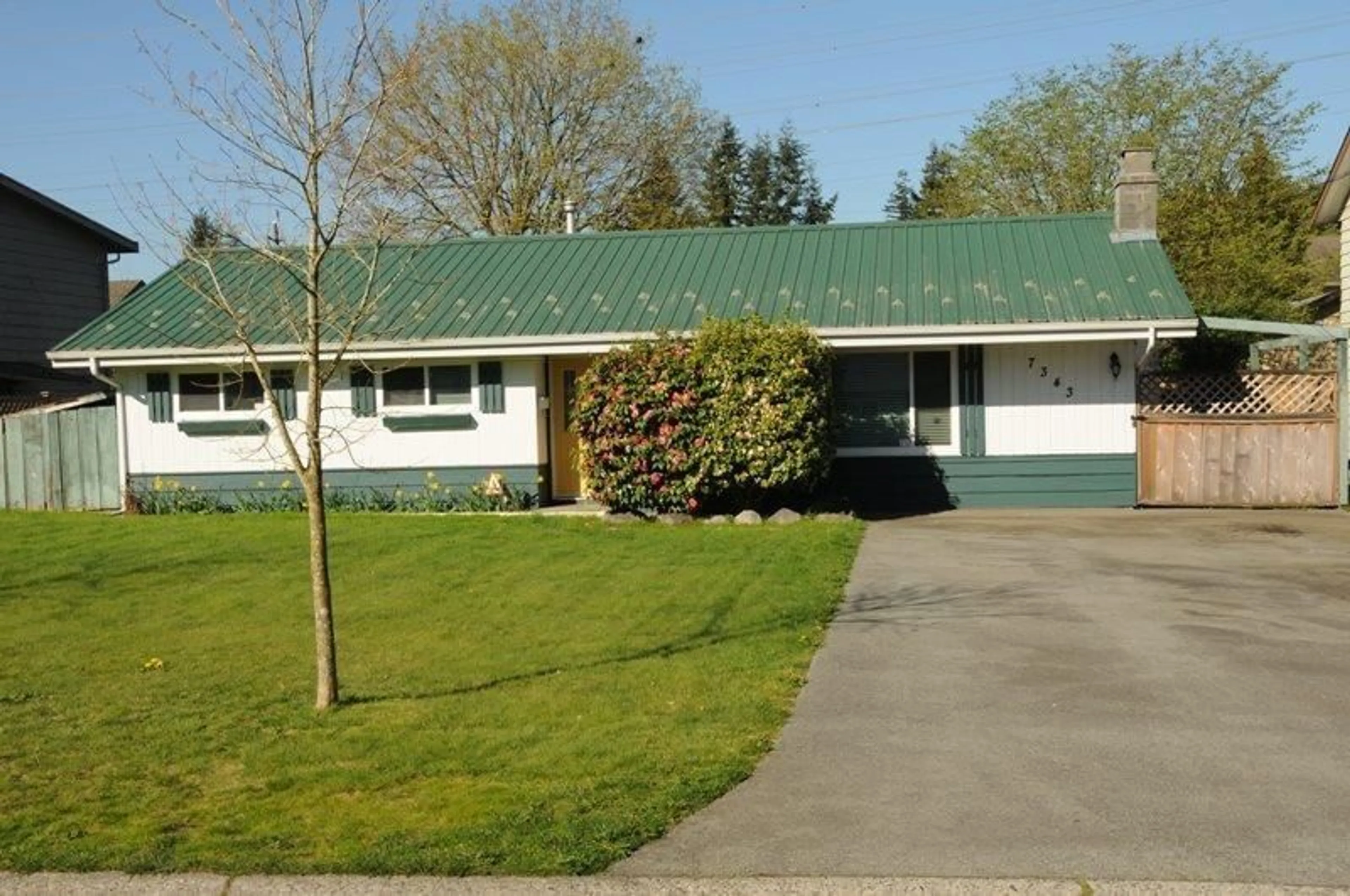 Home with vinyl exterior material, street for 7343 113, Delta British Columbia V4C5B2