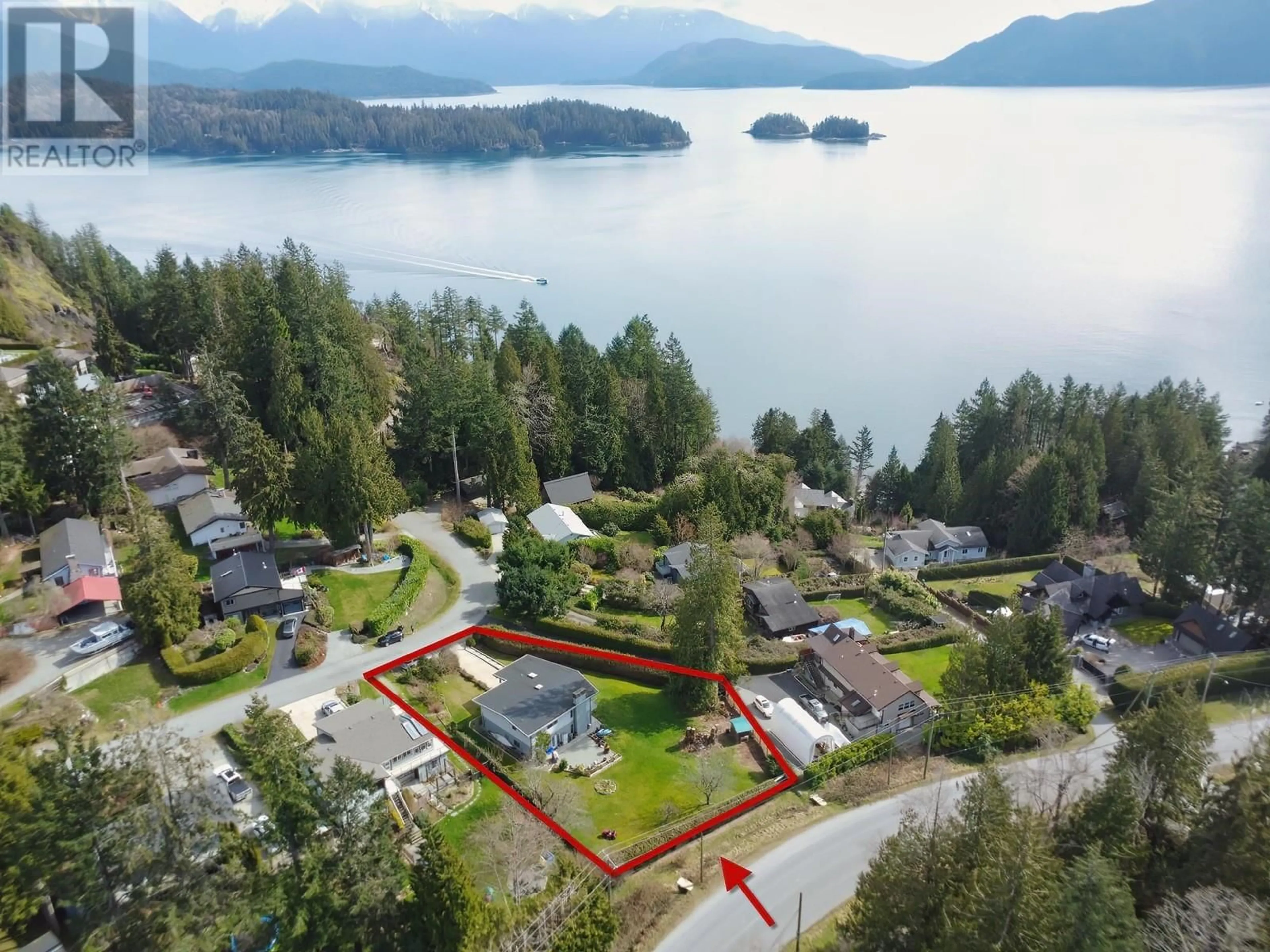 A pic from outside/outdoor area/front of a property/back of a property/a pic from drone, water/lake/river/ocean view for 83 CHADWICK ROAD, Gibsons British Columbia V0N1V6