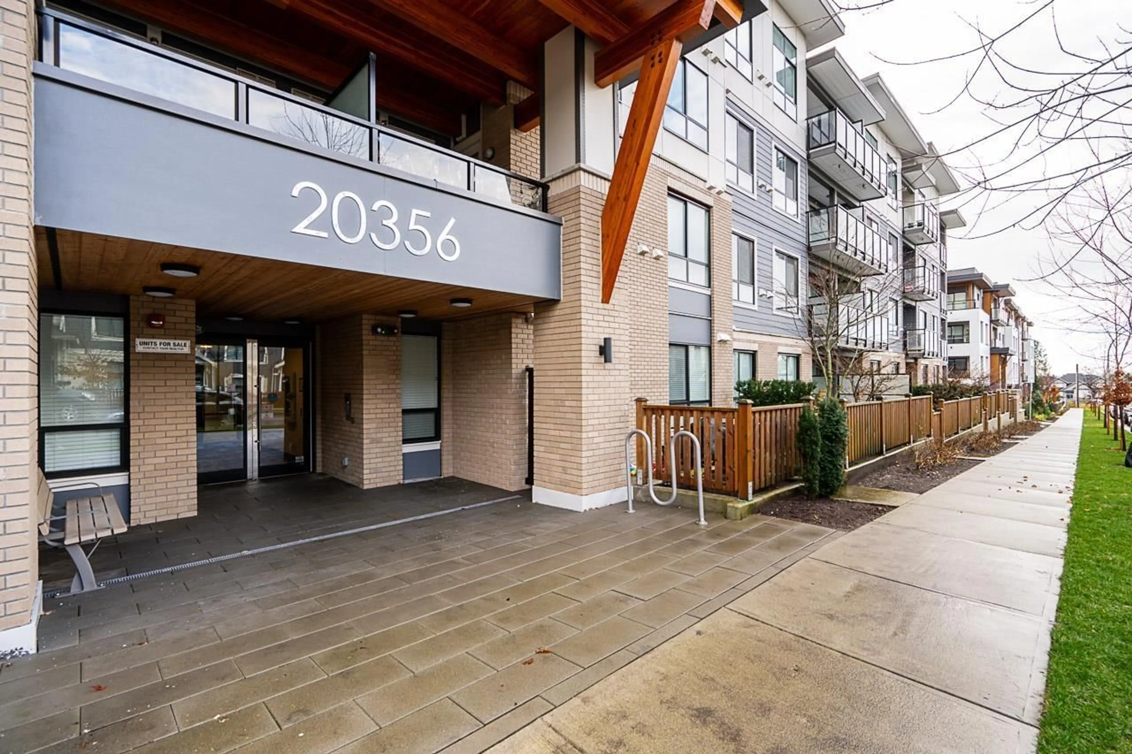 Unknown for 210 - 20356 72B, Langley British Columbia V2Y4J9