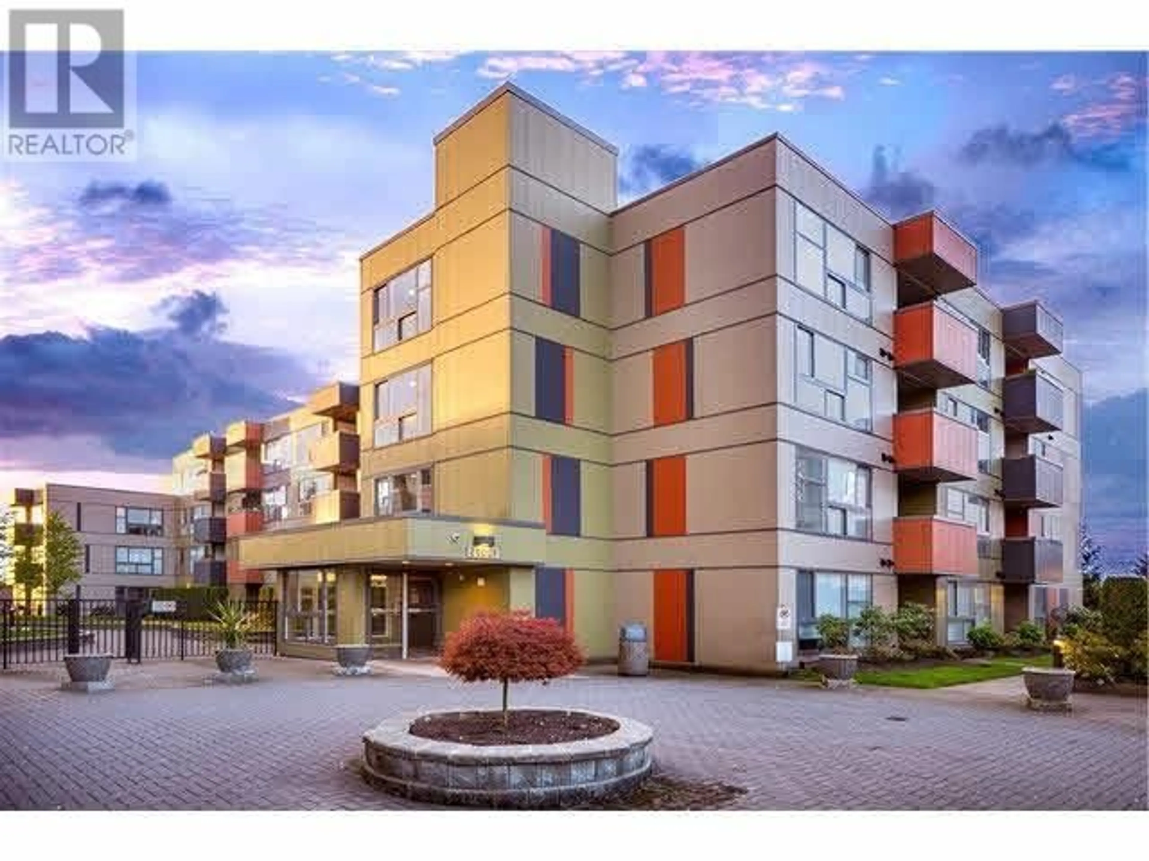 Unknown for 216 - 12085 228TH STREET, Maple Ridge British Columbia V2X6M2