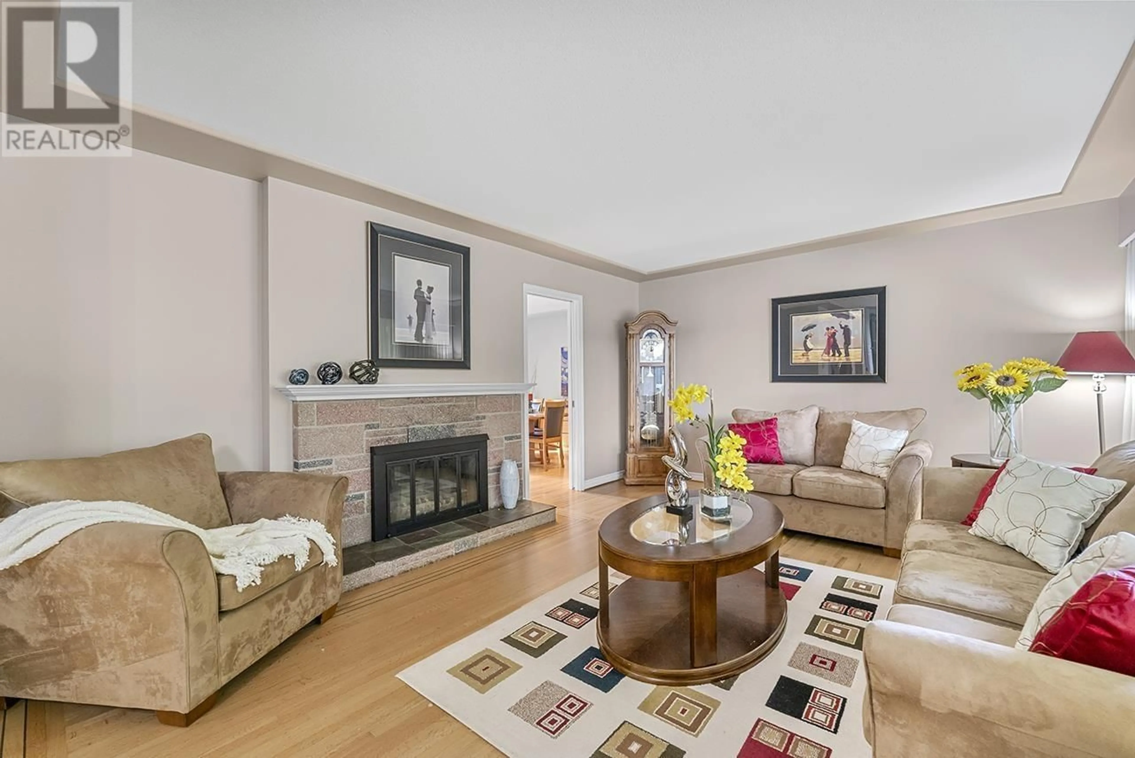 Living room with furniture, wood/laminate floor for 5537 RUGBY STREET, Burnaby British Columbia V5E2N2