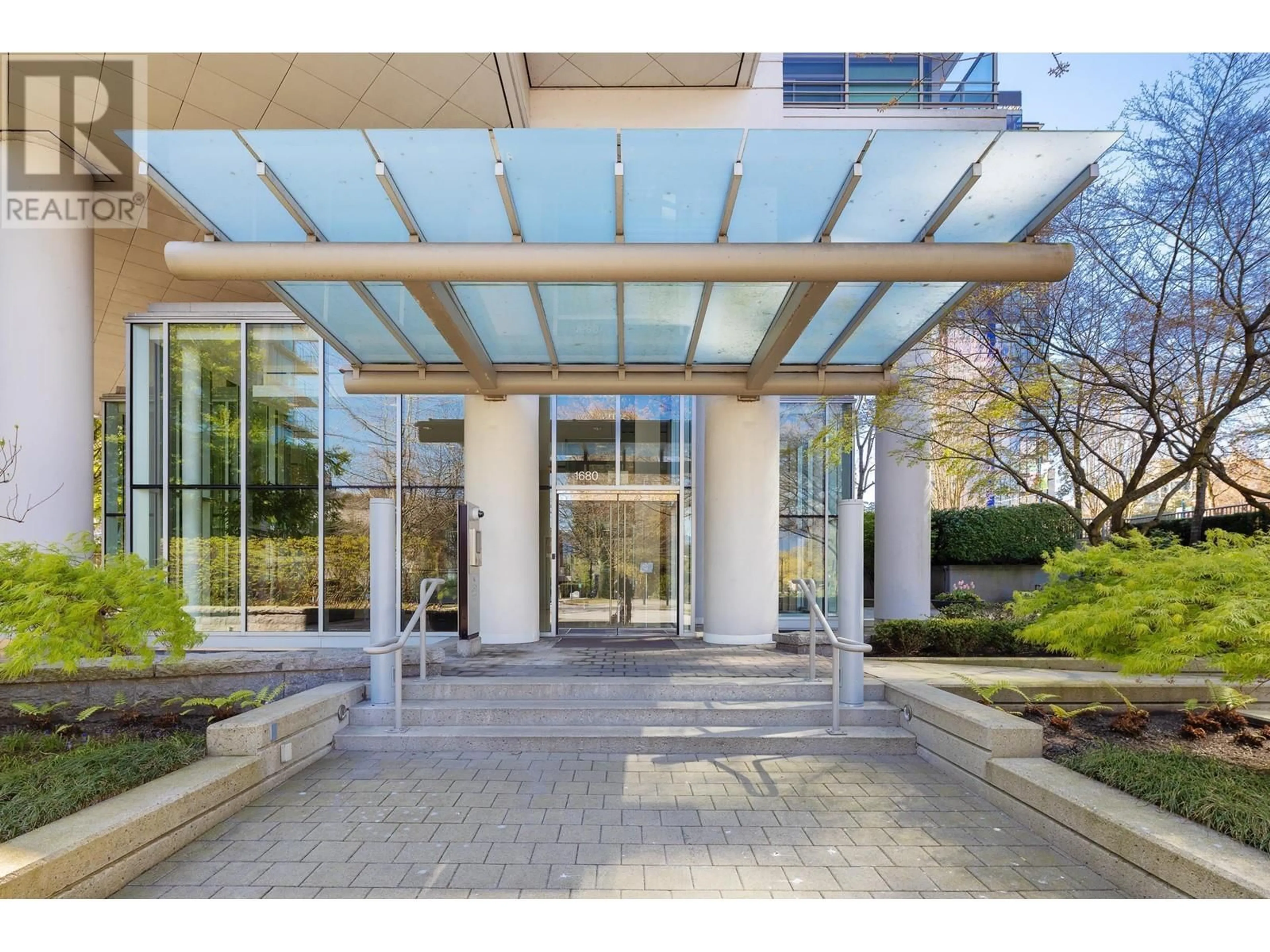 Indoor foyer for 1803 - 1680 BAYSHORE DRIVE, Vancouver British Columbia V6G3H6