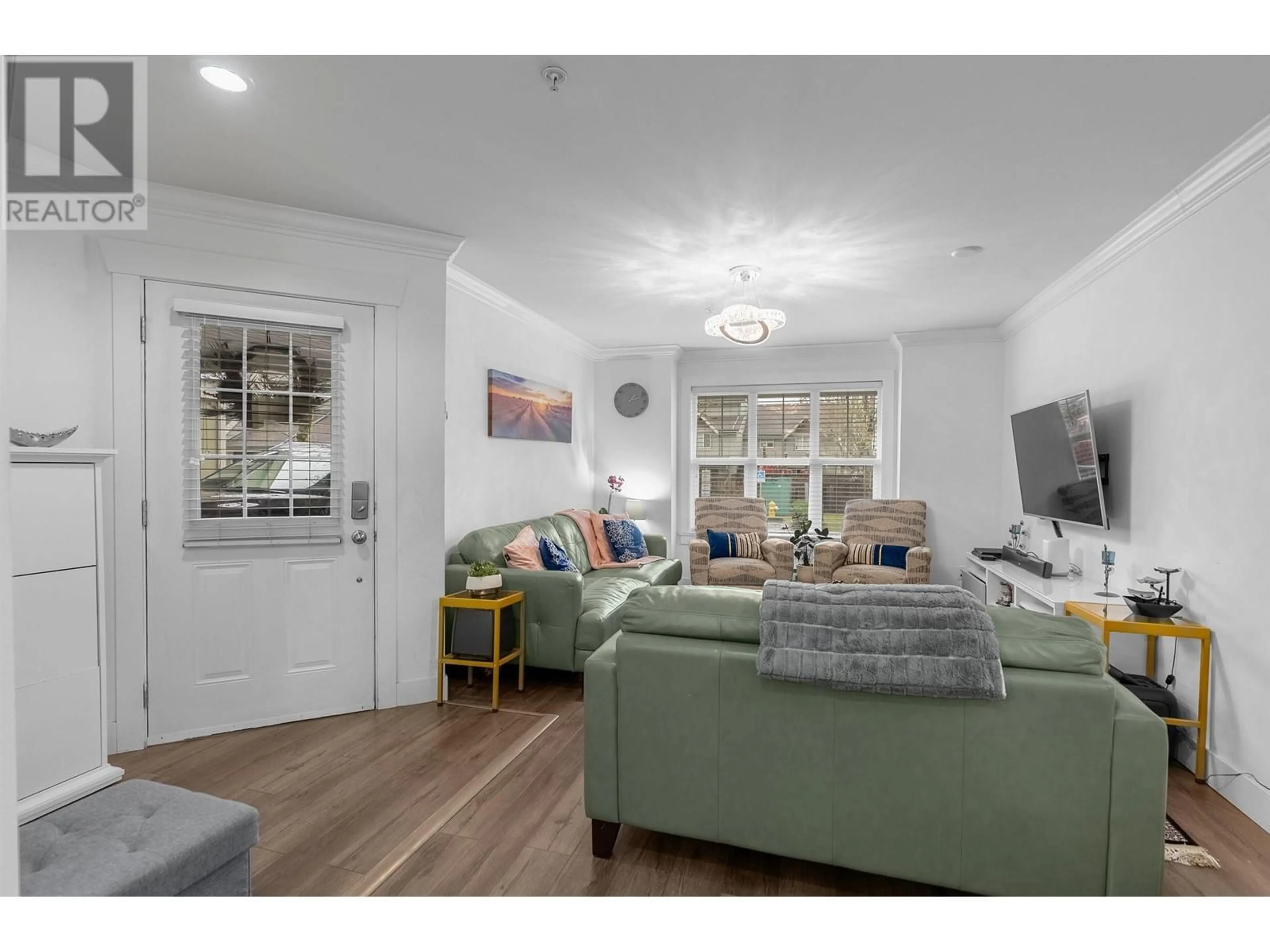 Living room with furniture, unknown for 39 - 22977 116 AVENUE, Maple Ridge British Columbia V2X9A8