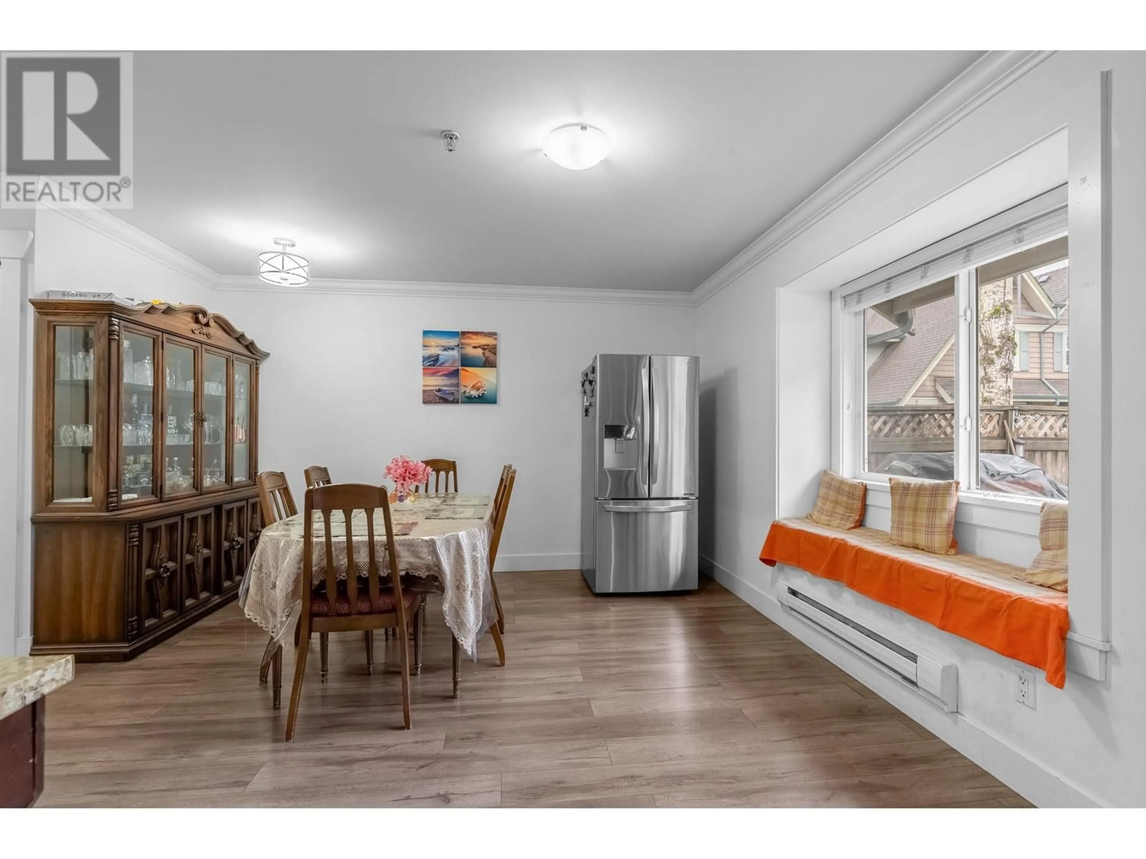 Dining room, wood/laminate floor for 39 - 22977 116 AVENUE, Maple Ridge British Columbia V2X9A8