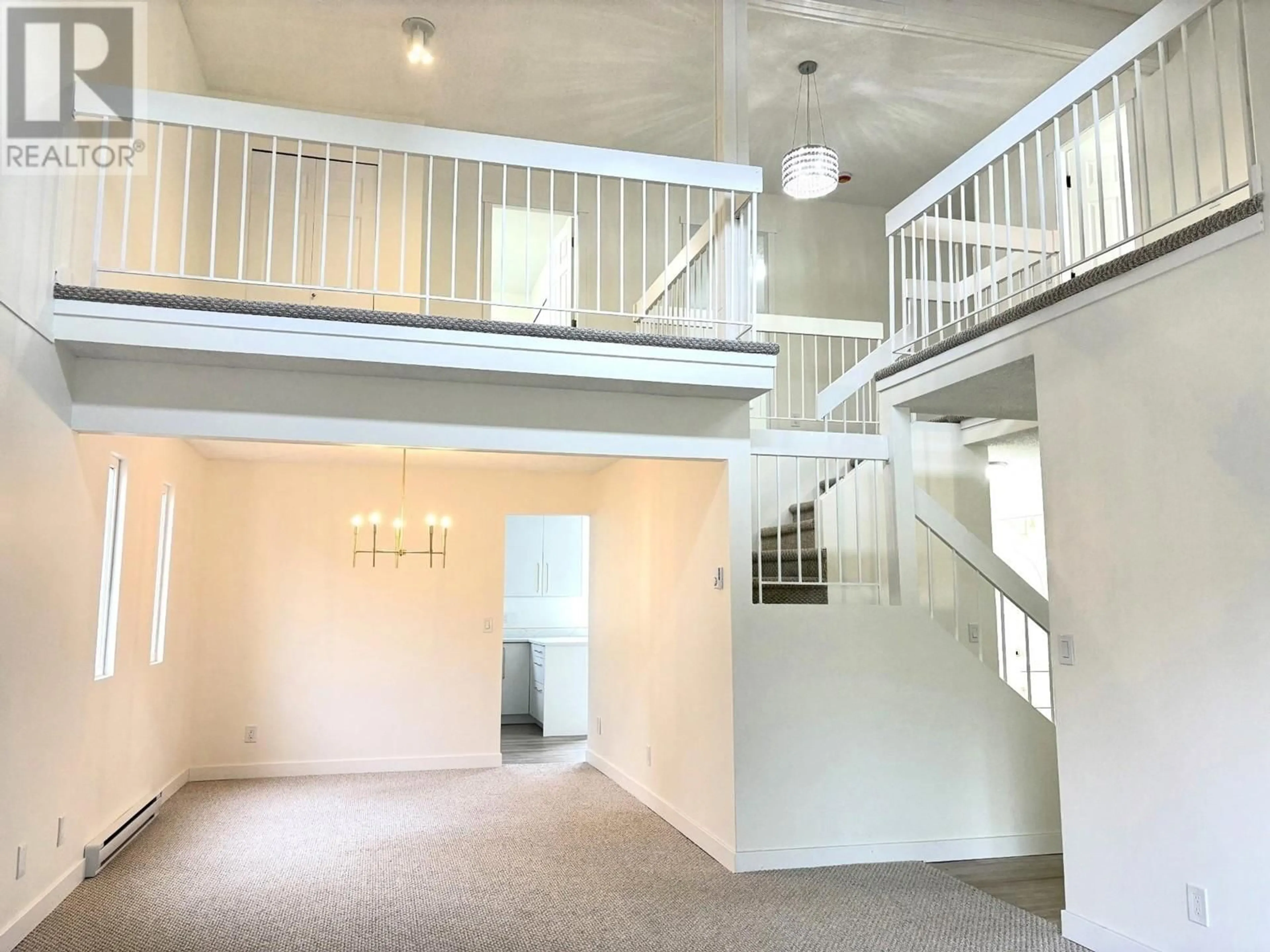 Indoor foyer for 1047 CORNWALL DRIVE, Port Coquitlam British Columbia V3B5X2