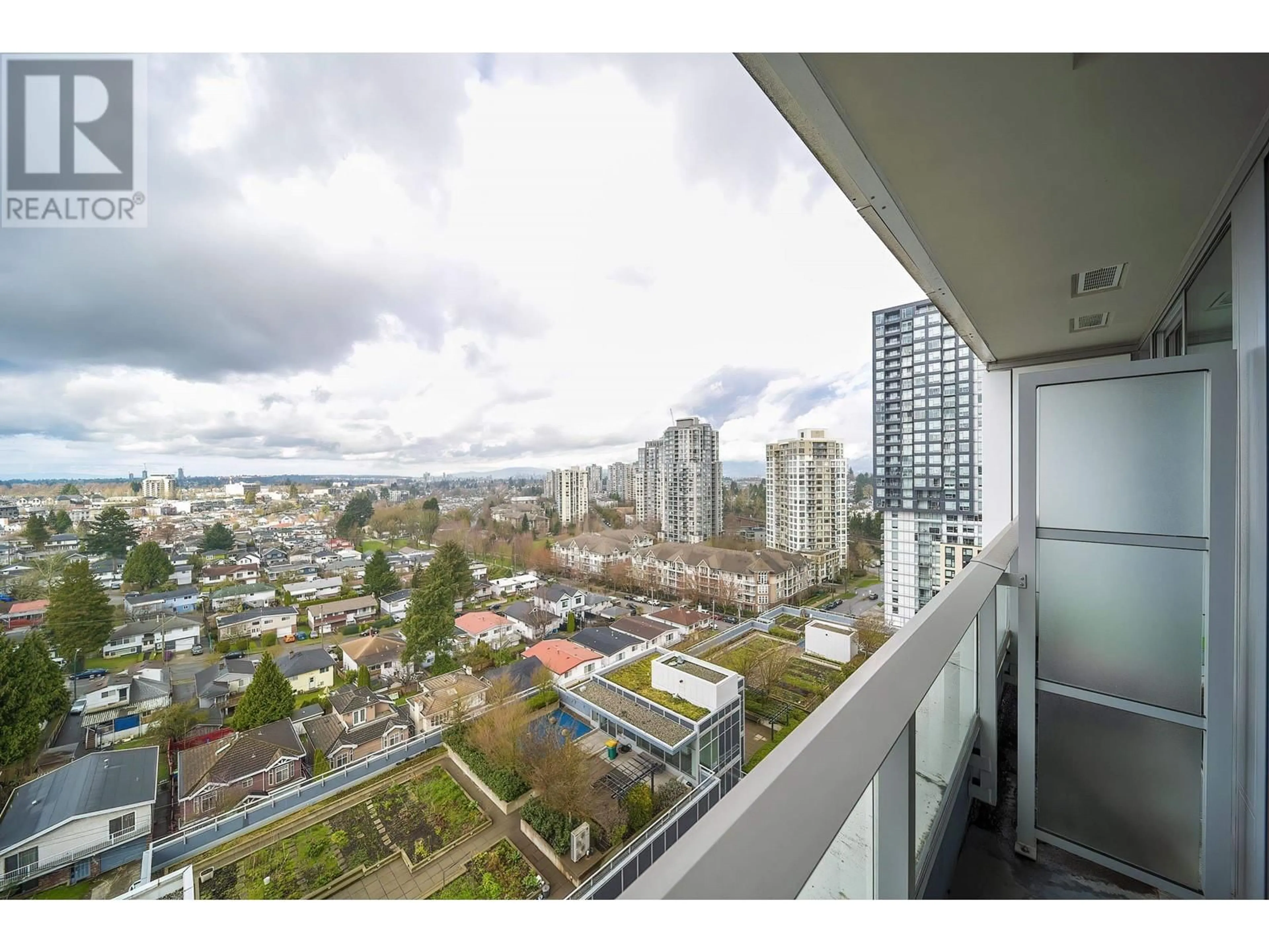 Balcony in the apartment, city buildings view from balcony for 1610 - 5665 BOUNDARY ROAD, Vancouver British Columbia V5R0E4
