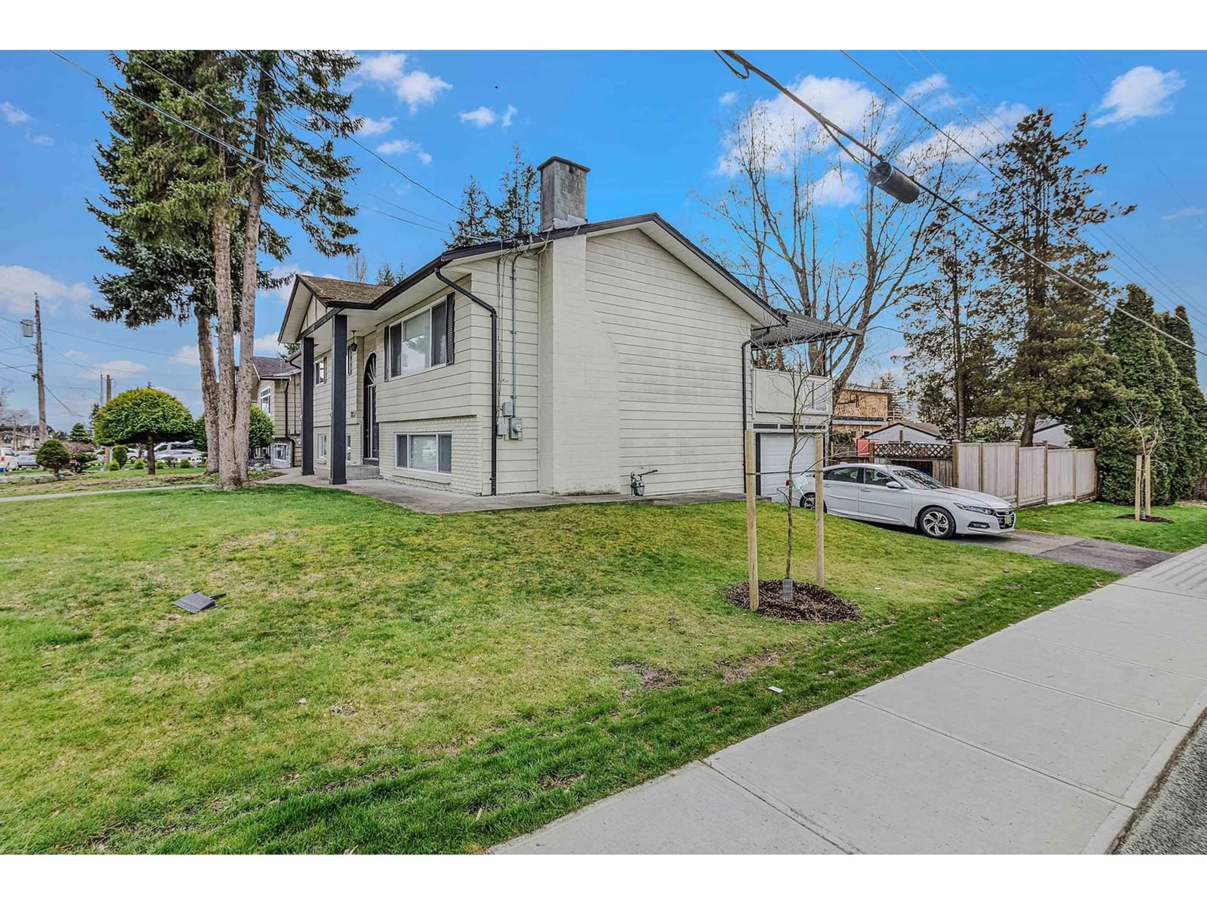 A pic from outside/outdoor area/front of a property/back of a property/a pic from drone, street for 7923 110A, Delta British Columbia V4C4K5