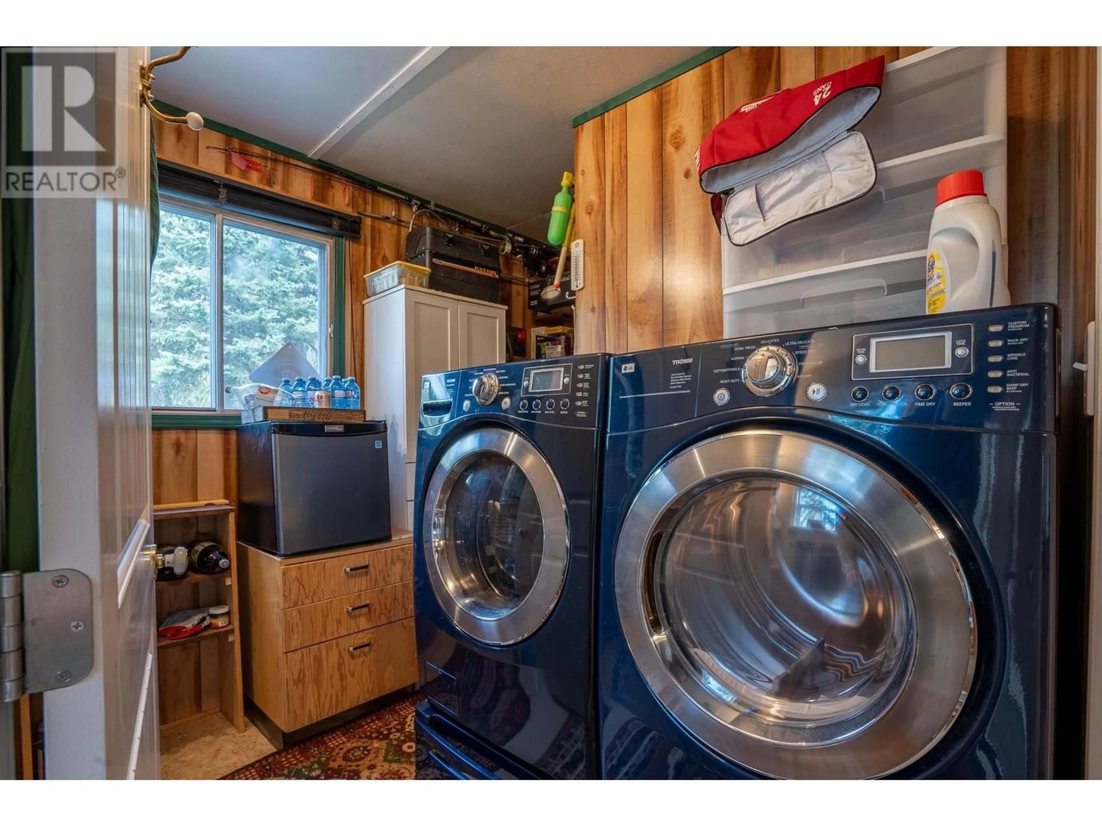 Laundry room for 52200 LLOYD DRIVE, Cluculz Lake British Columbia V0J3A3