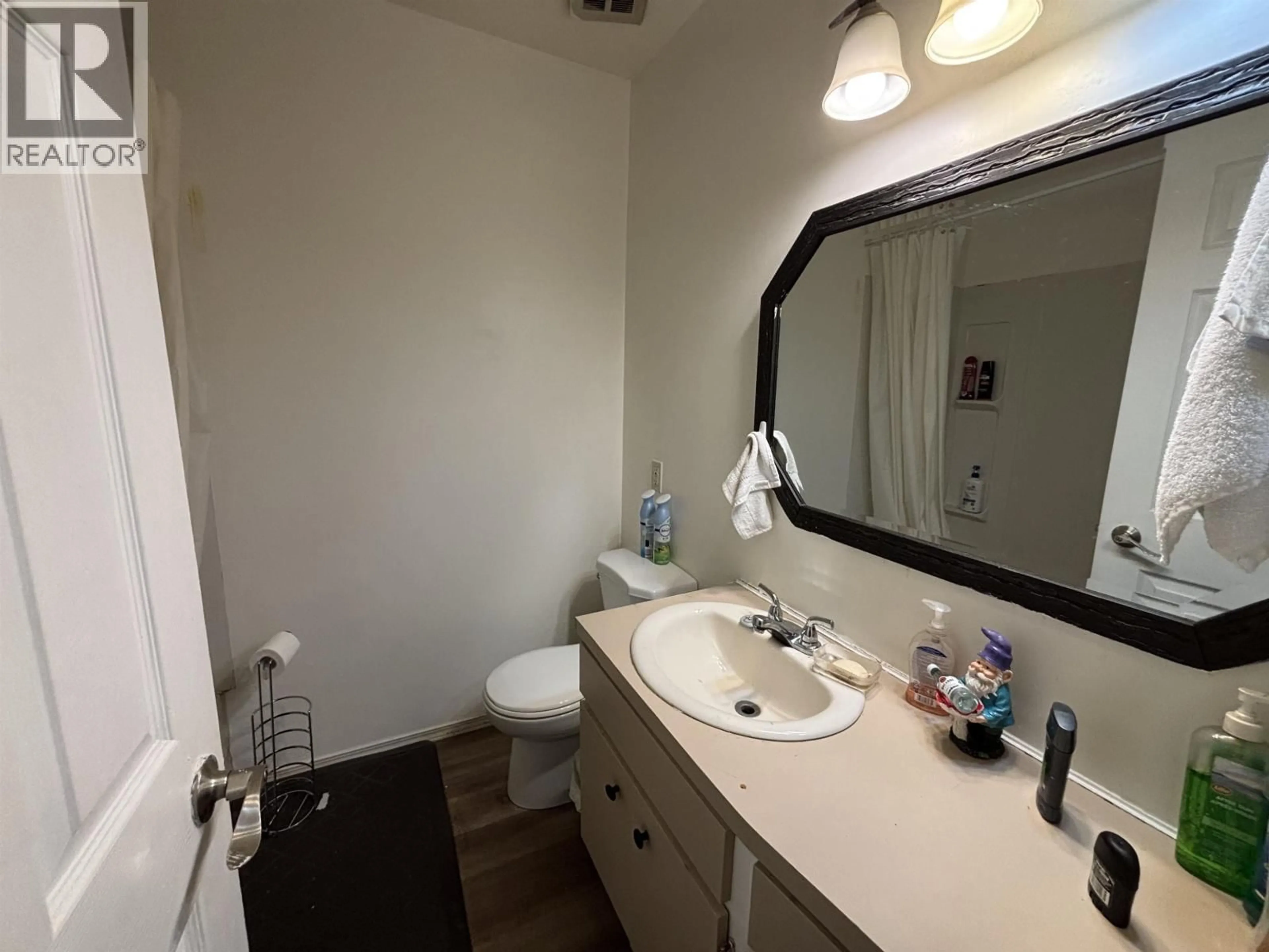 Standard bathroom, floor is not visible for 2375 OAK STREET, Prince George British Columbia V2L2A3