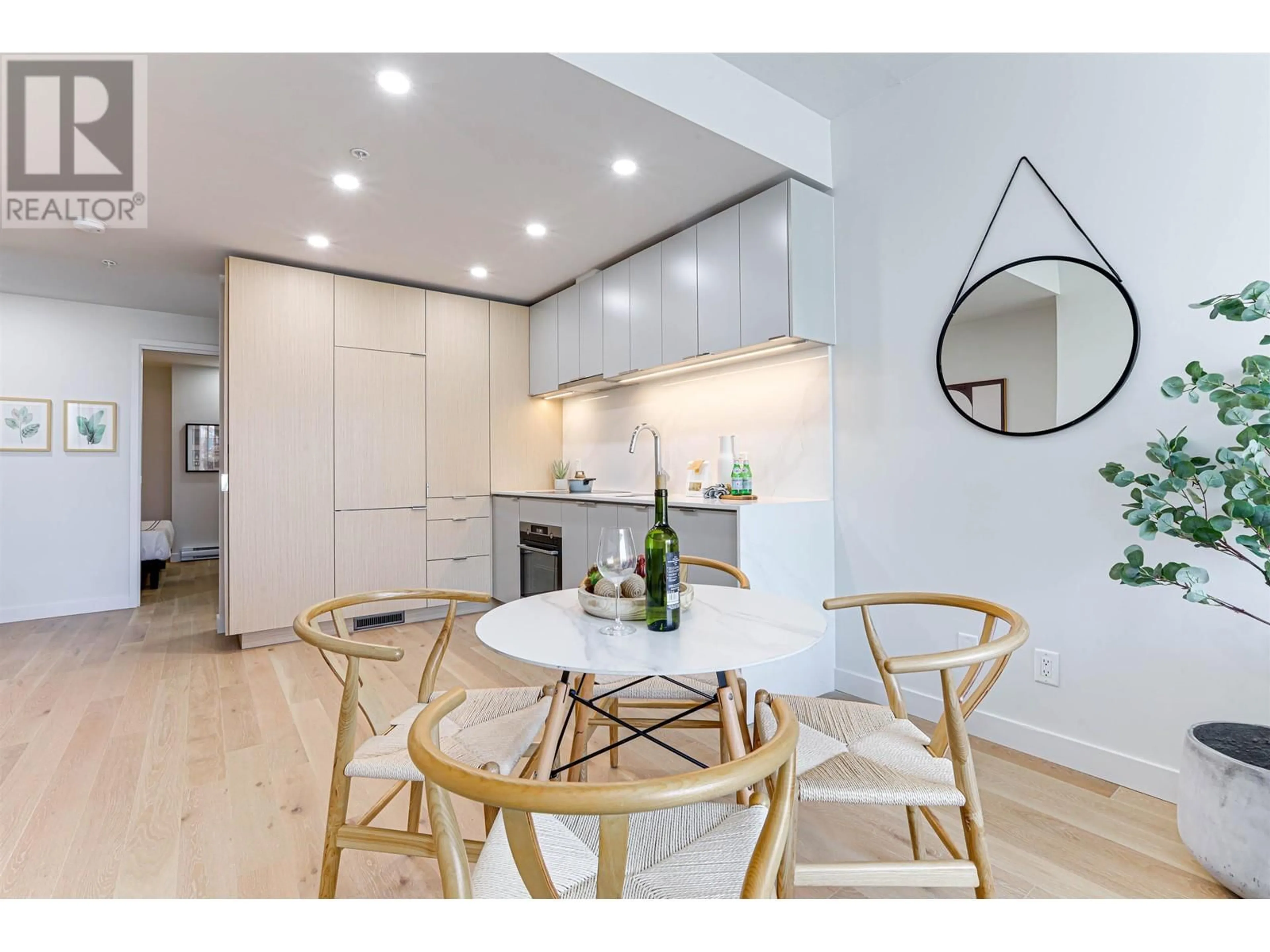 Open concept kitchen, unknown for 707 - 239 KEEFER STREET, Vancouver British Columbia V6A1X6