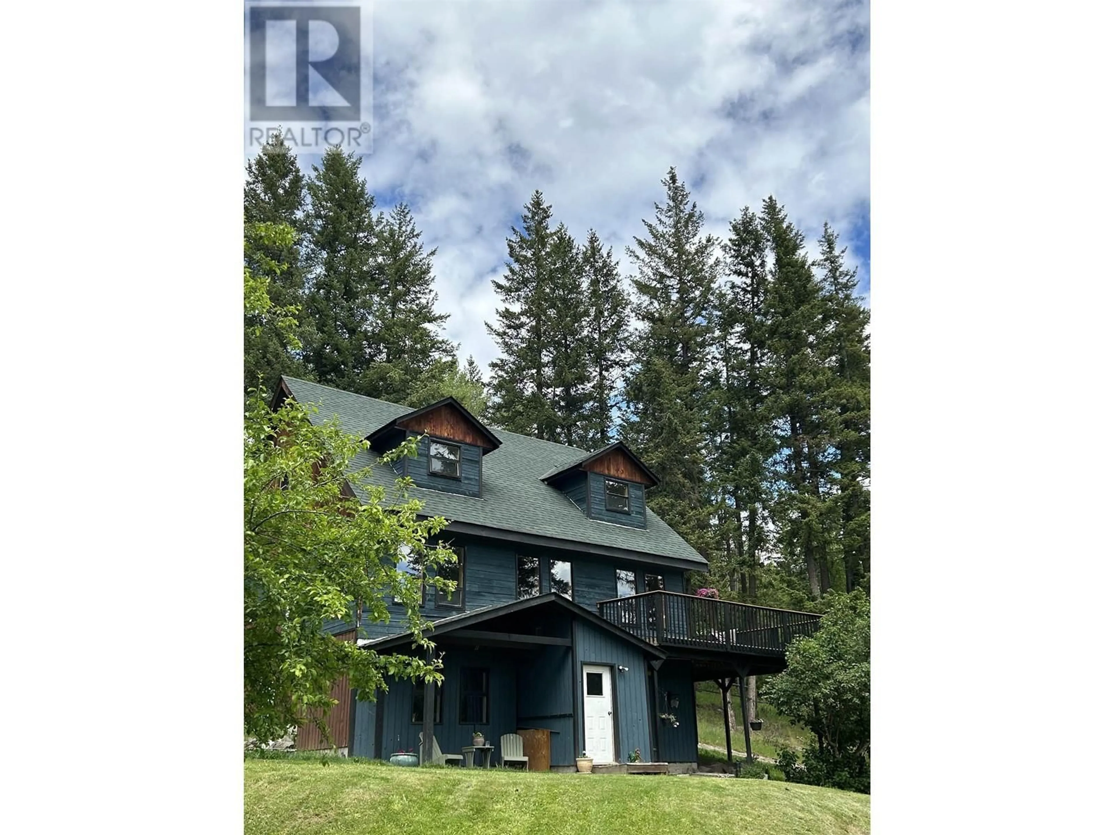 A pic from outside/outdoor area/front of a property/back of a property/a pic from drone, unknown for 7220 SUMMIT DRIVE, Canim Lake British Columbia V0K1J0