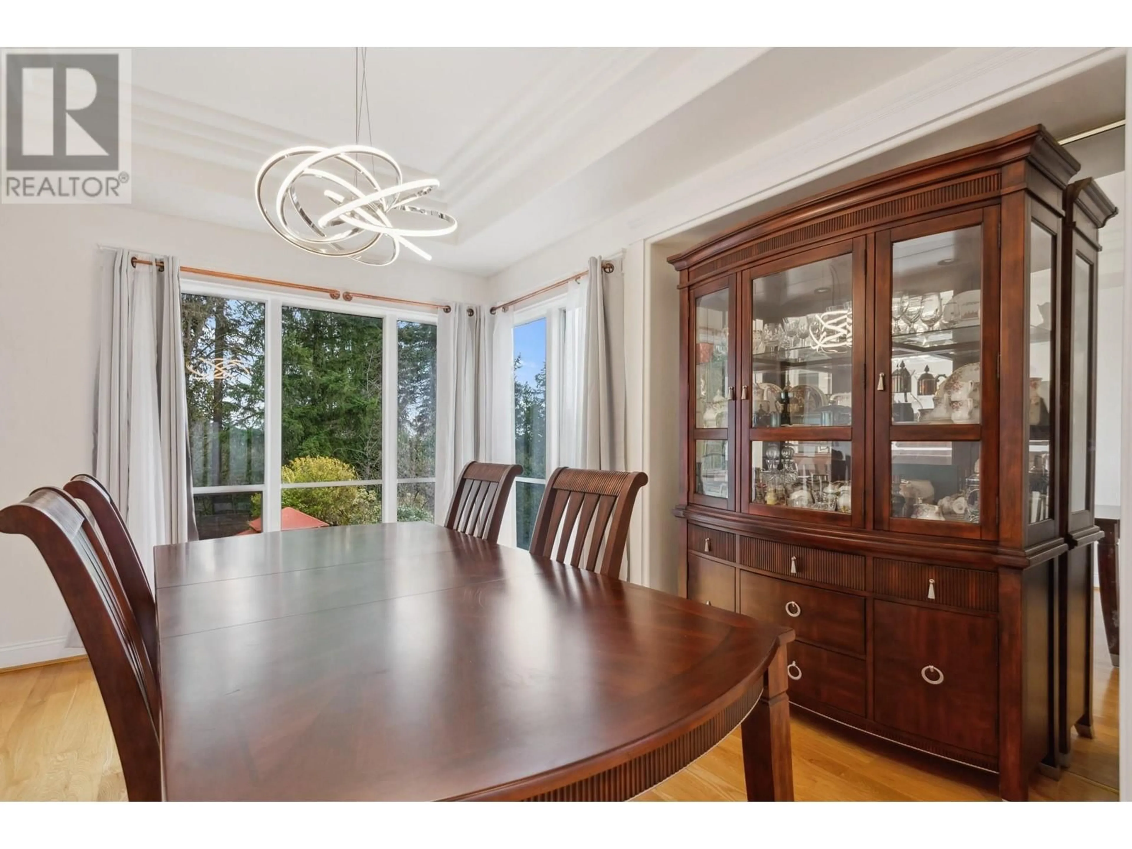 Dining room, wood/laminate floor for 2274 SORRENTO DRIVE, Coquitlam British Columbia V3K6P4