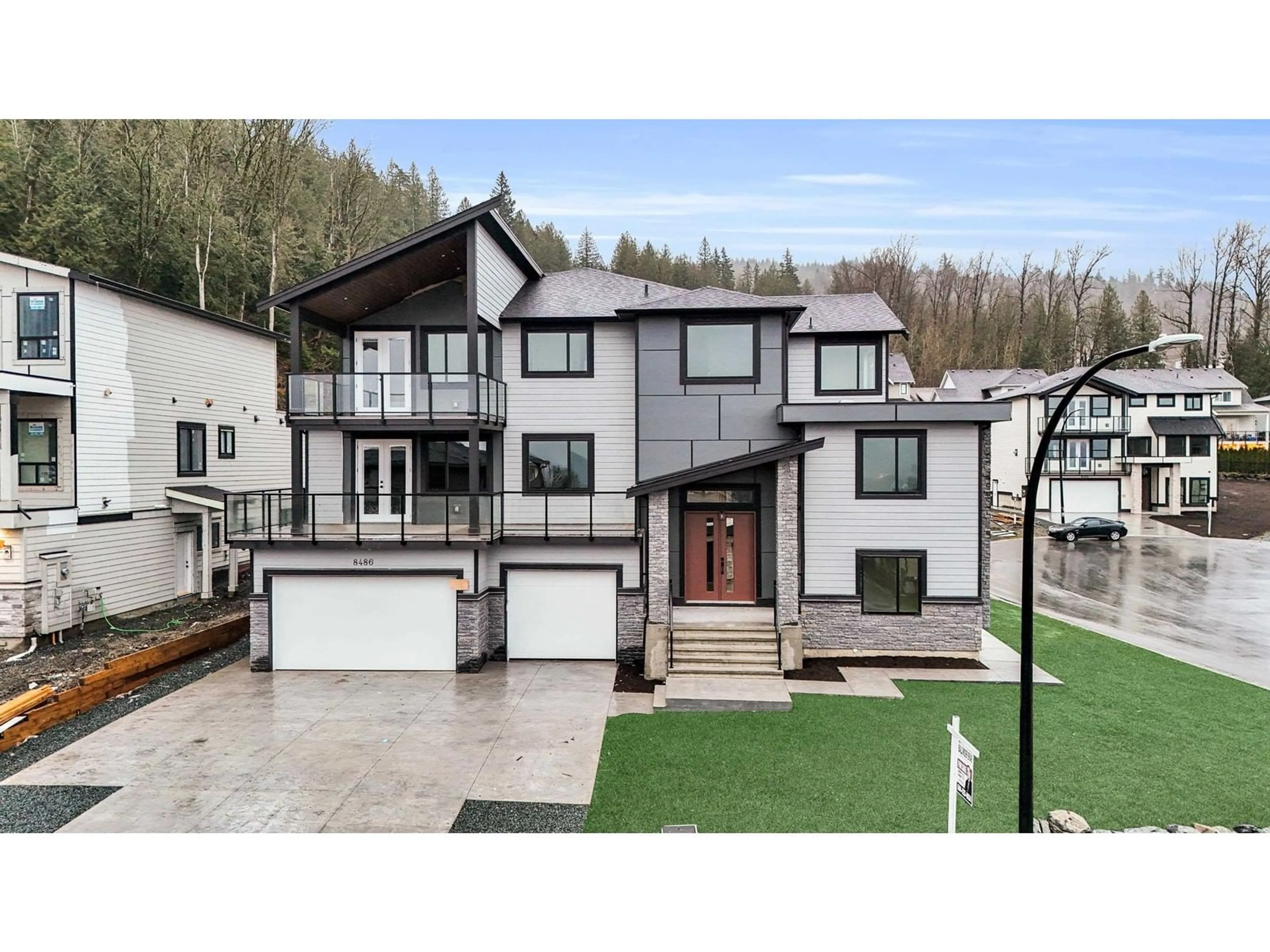 Home with vinyl exterior material, unknown for 8486 LILY PLACE, Chilliwack British Columbia V4Z0E5