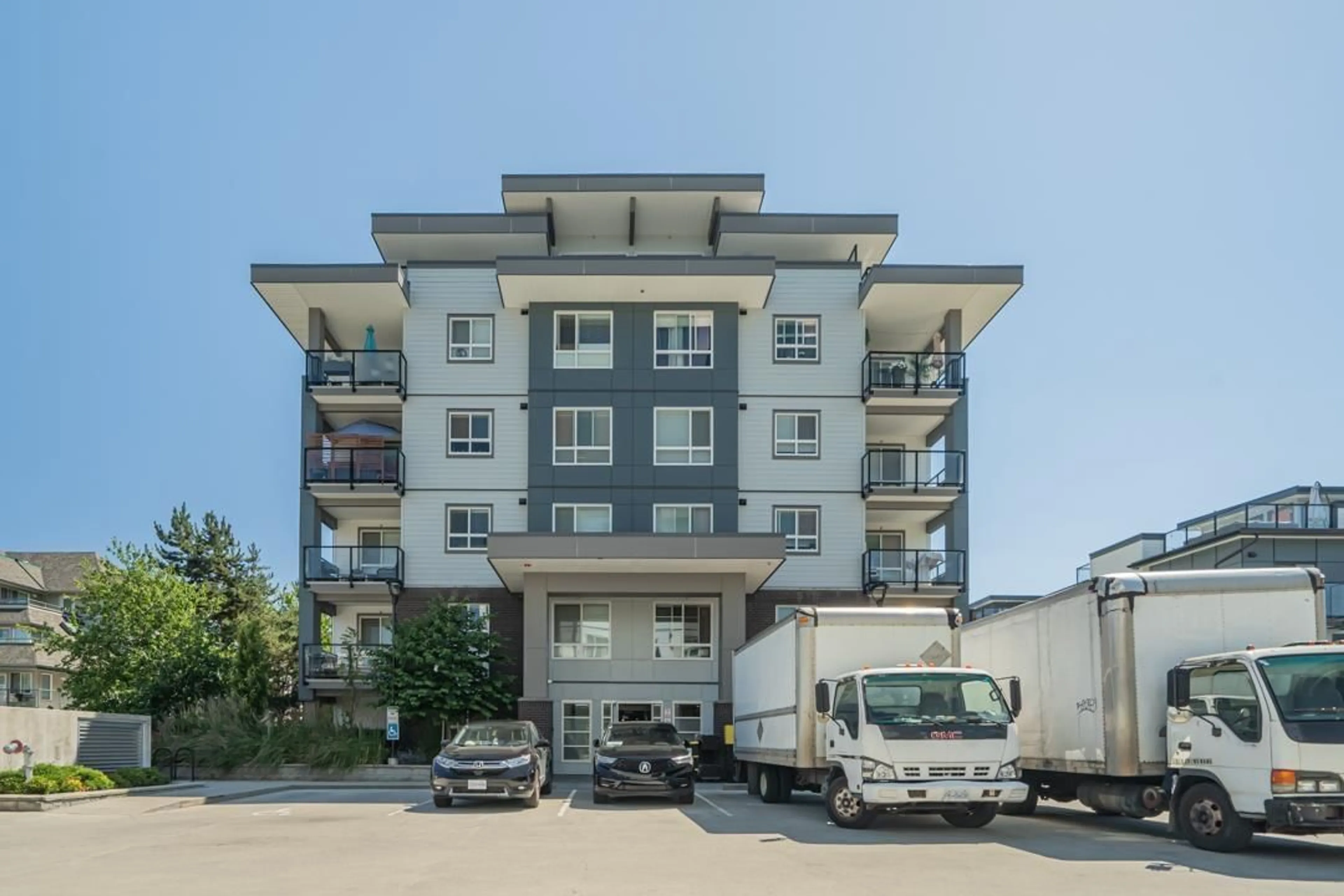 Unknown for 112 - 1516 MCCALLUM, Abbotsford British Columbia V2S0L9