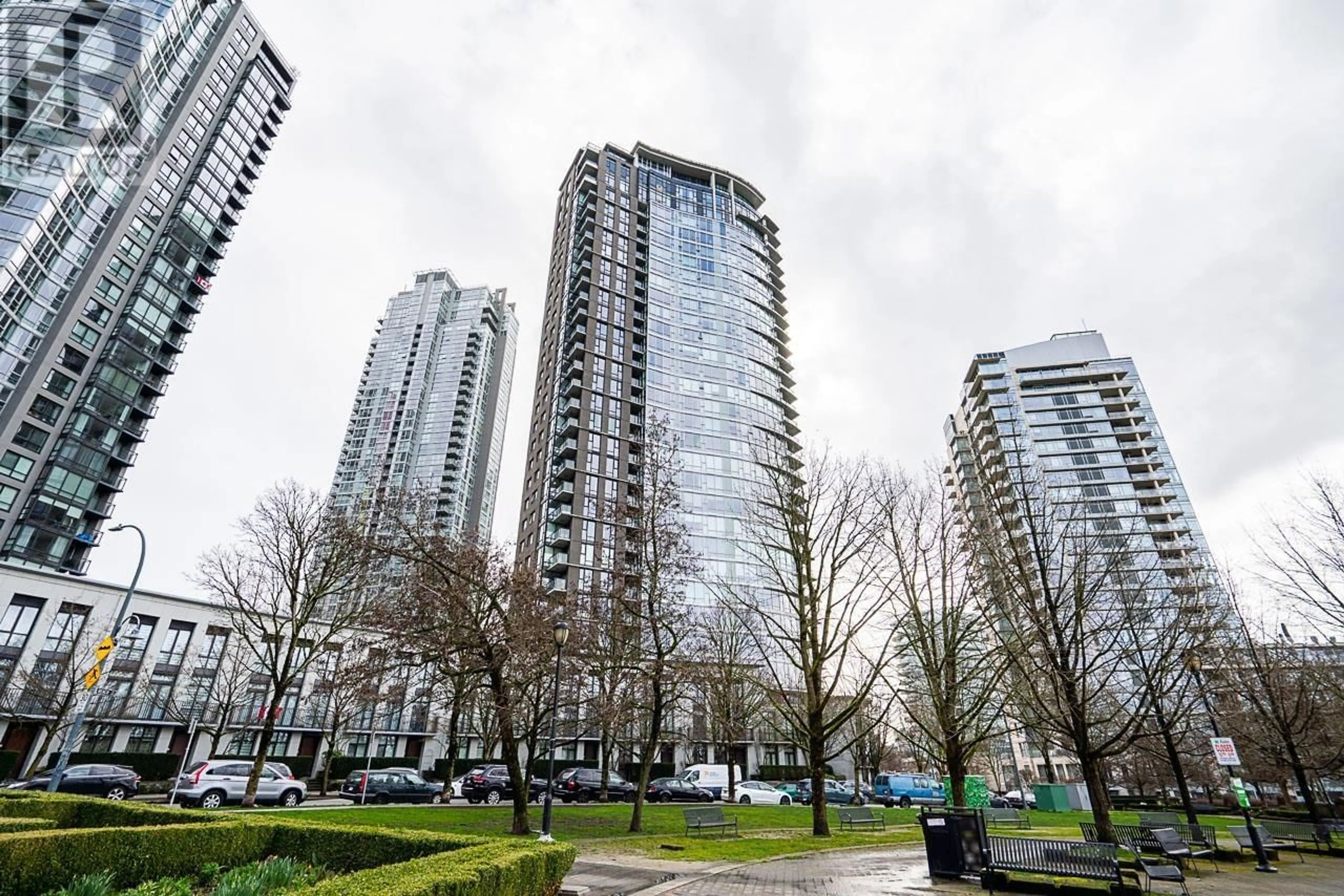 Patio, city buildings view from balcony for 2507 455 BEACH CRESCENT, Vancouver British Columbia V6Z3E5