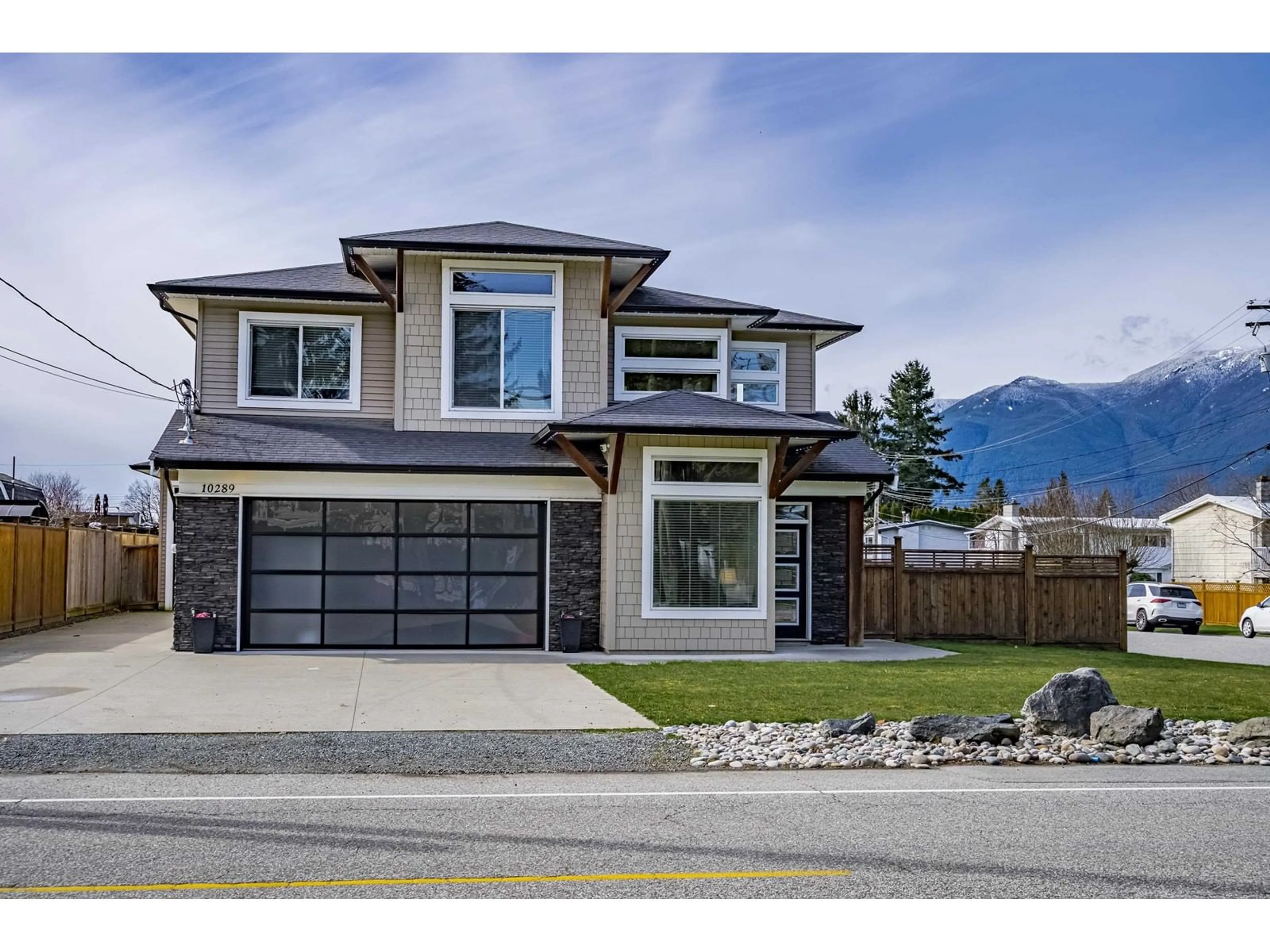 Home with brick exterior material, mountain view for 10289 KENT ROAD, Chilliwack British Columbia V2P5X8