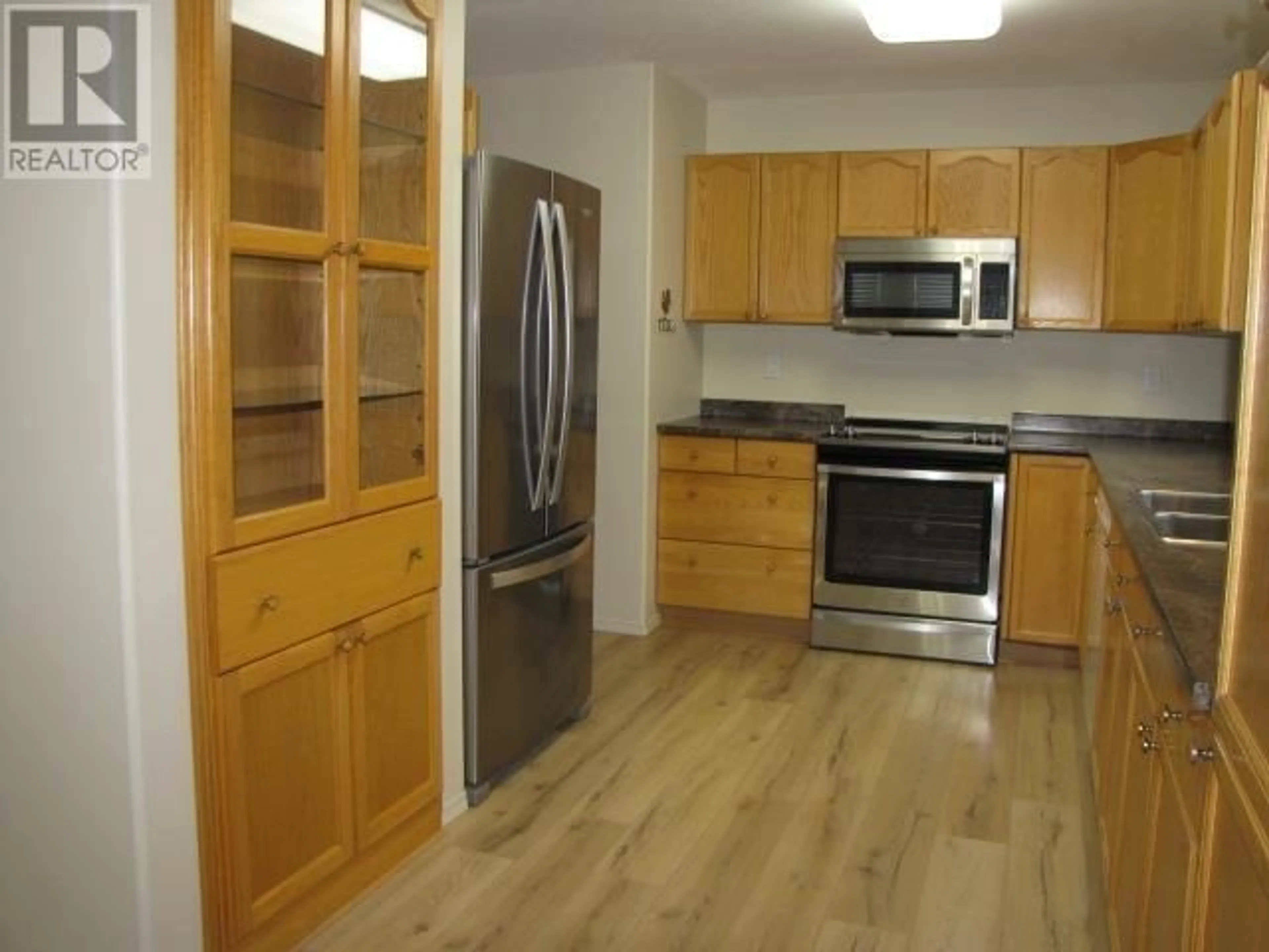 Standard kitchen, wood/laminate floor for 31 - 500 WOTZKE DRIVE, Williams Lake British Columbia V2G4S9