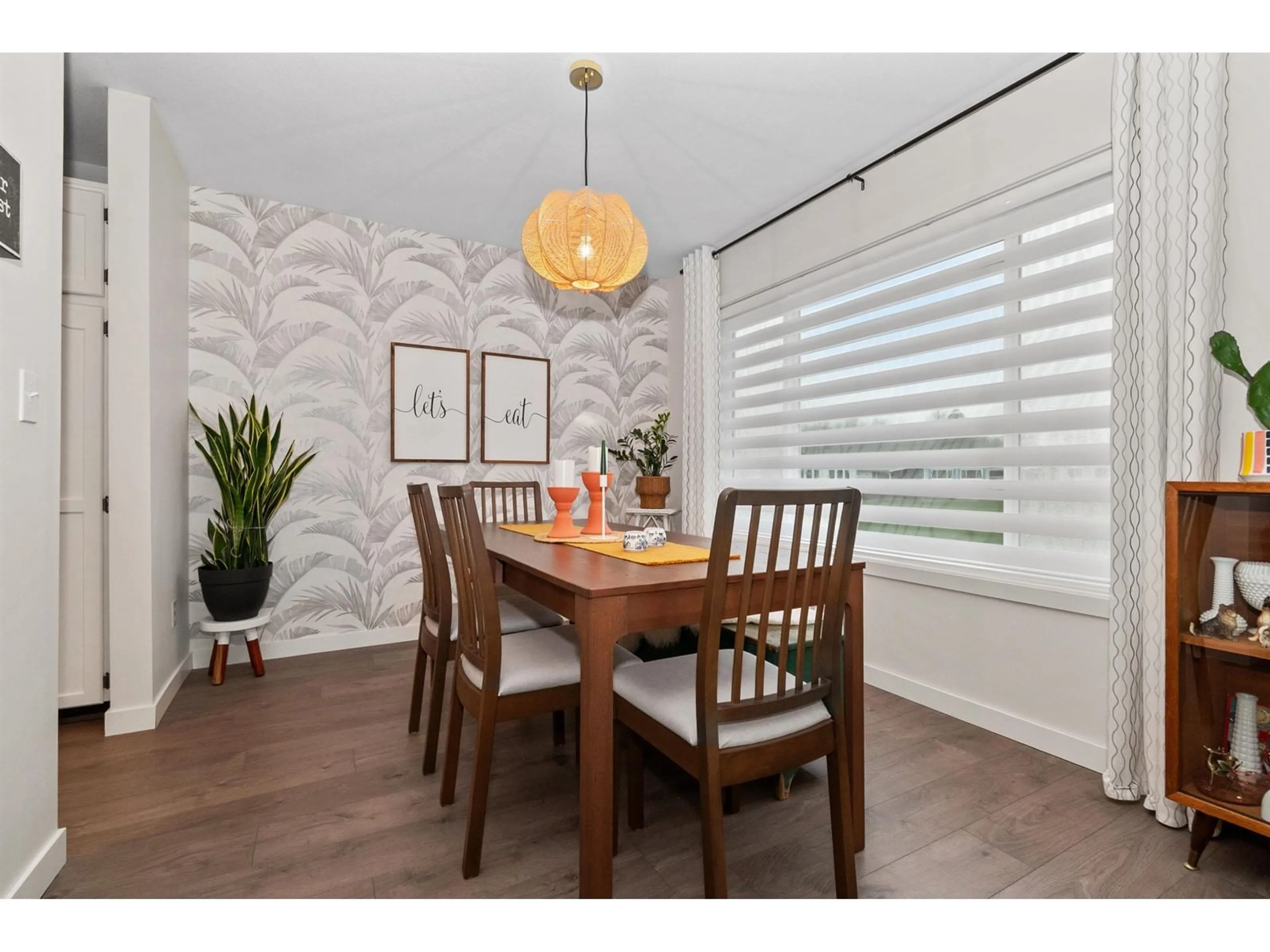 Dining room, wood/laminate floor for 101 - 9055 ASHWELL ROAD, Chilliwack British Columbia V2P7S6