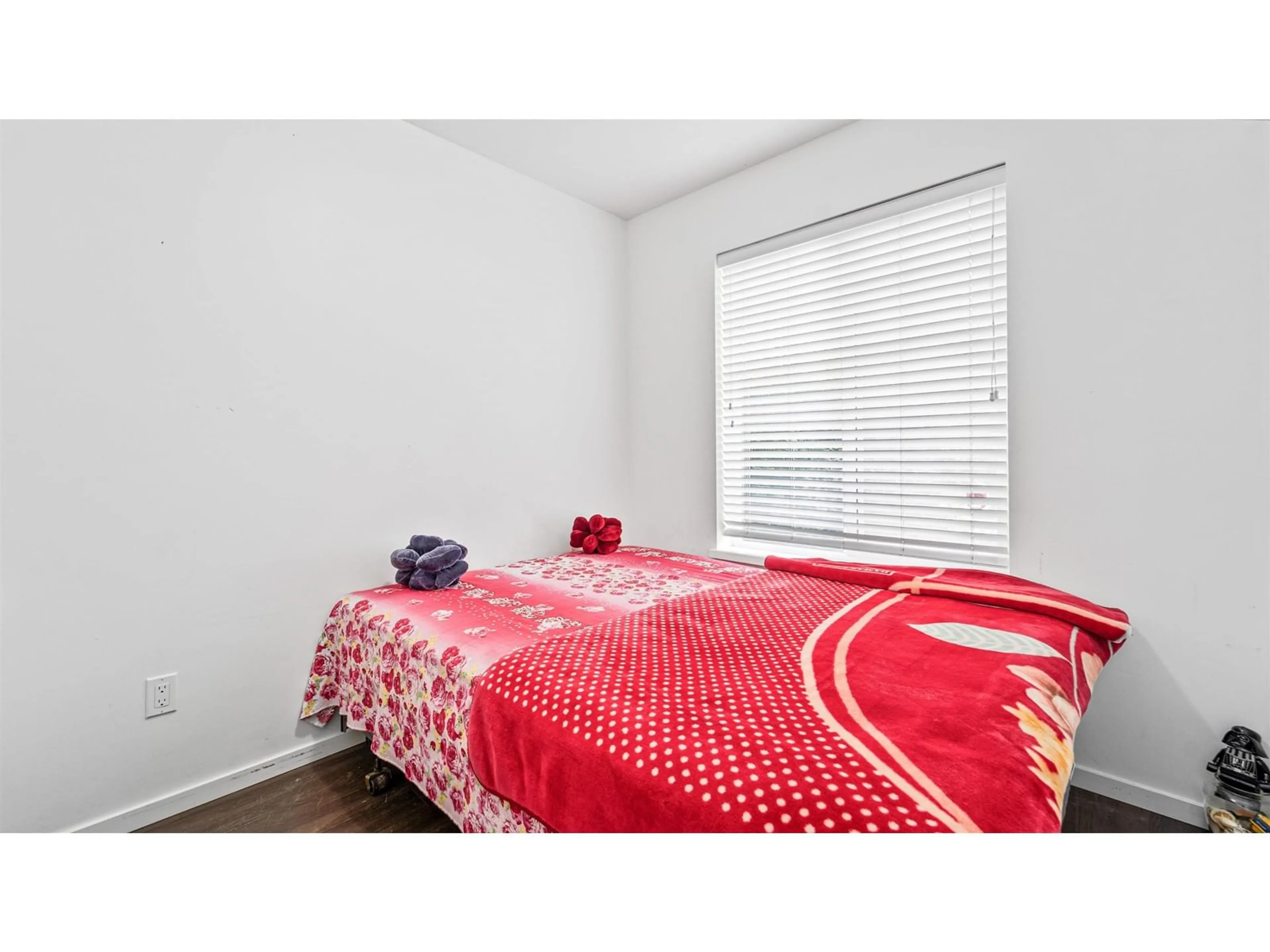 Bedroom with bed, unknown for 13 - 14955 60, Surrey British Columbia V3S1R8